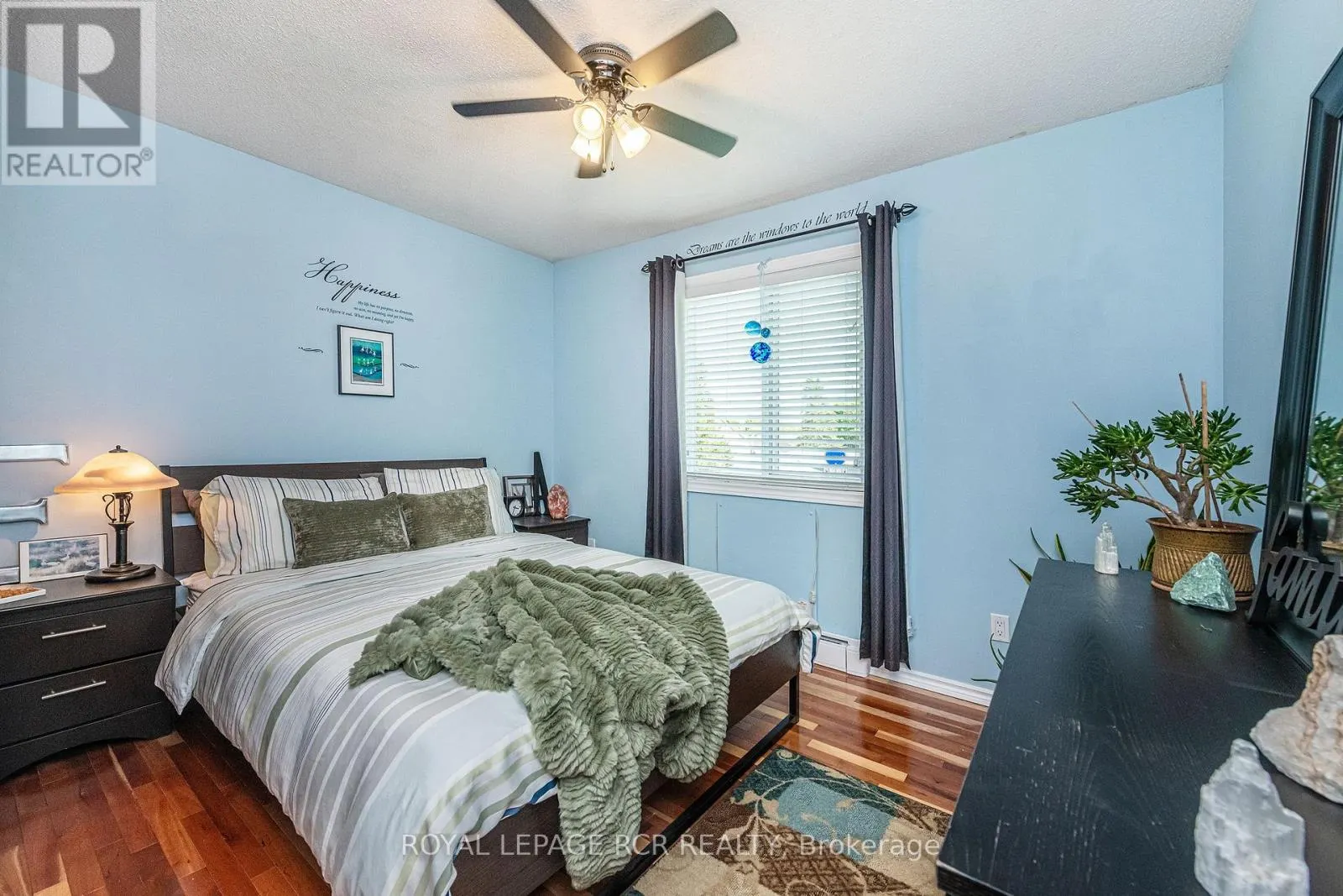 106 - 90 LAWRENCE AVENUE