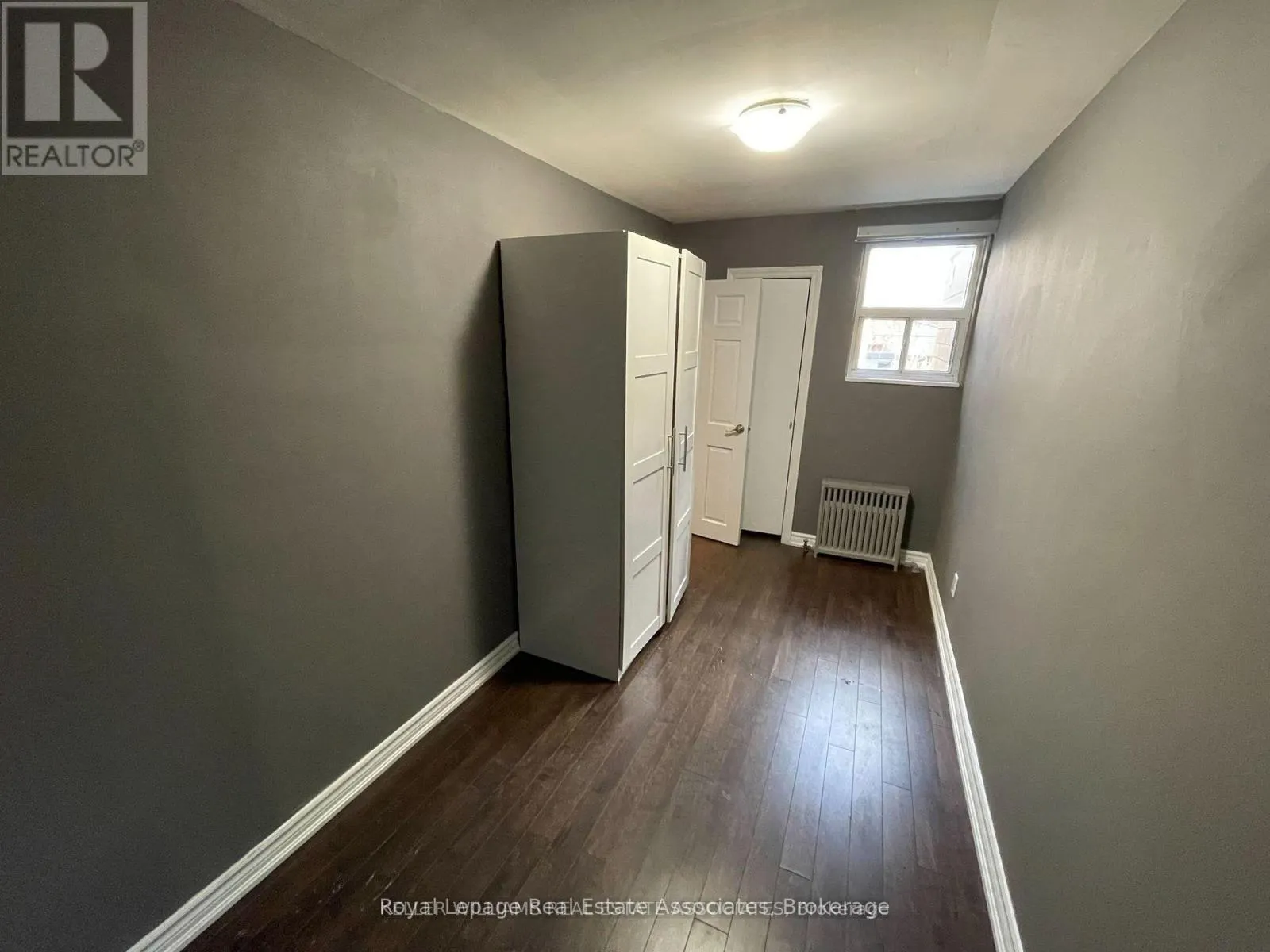 233 LAKESHORE ROAD E
