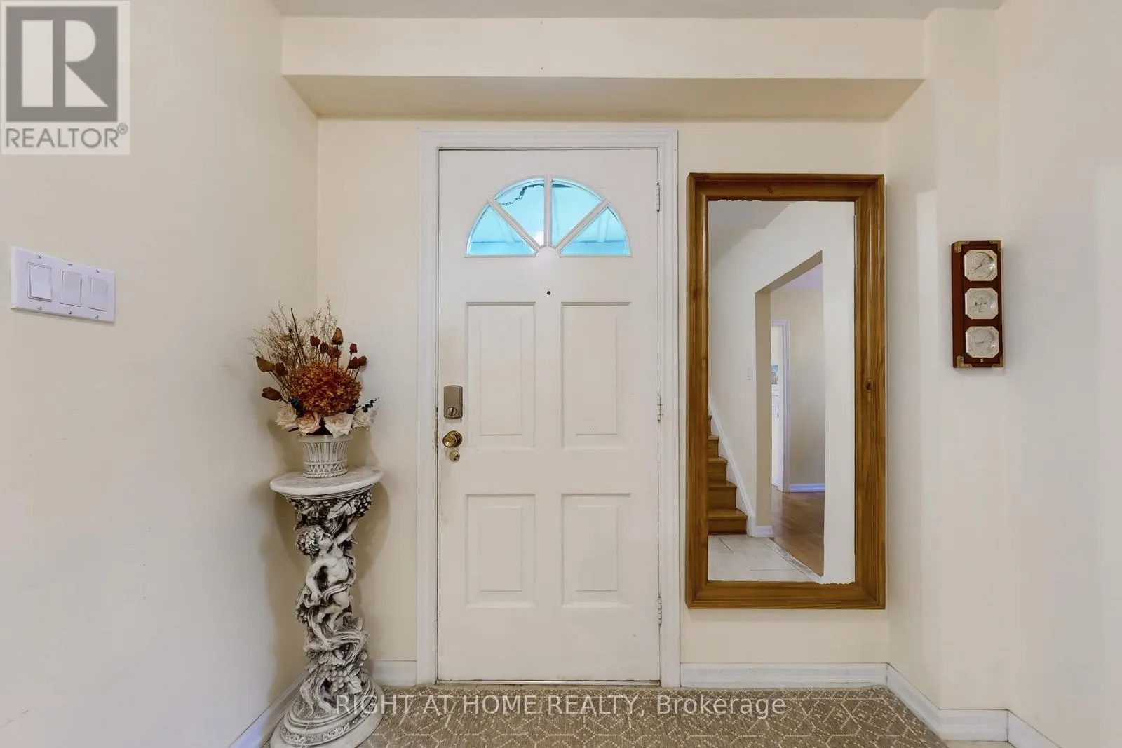 1924 STEEPBANK CRESCENT