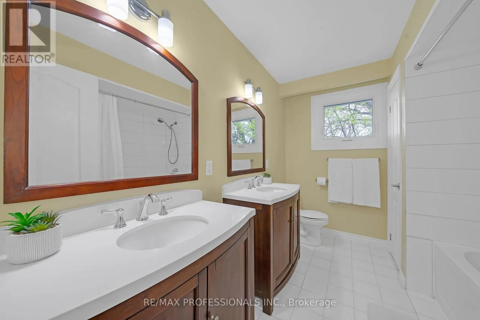 3561 HAVEN GLENN