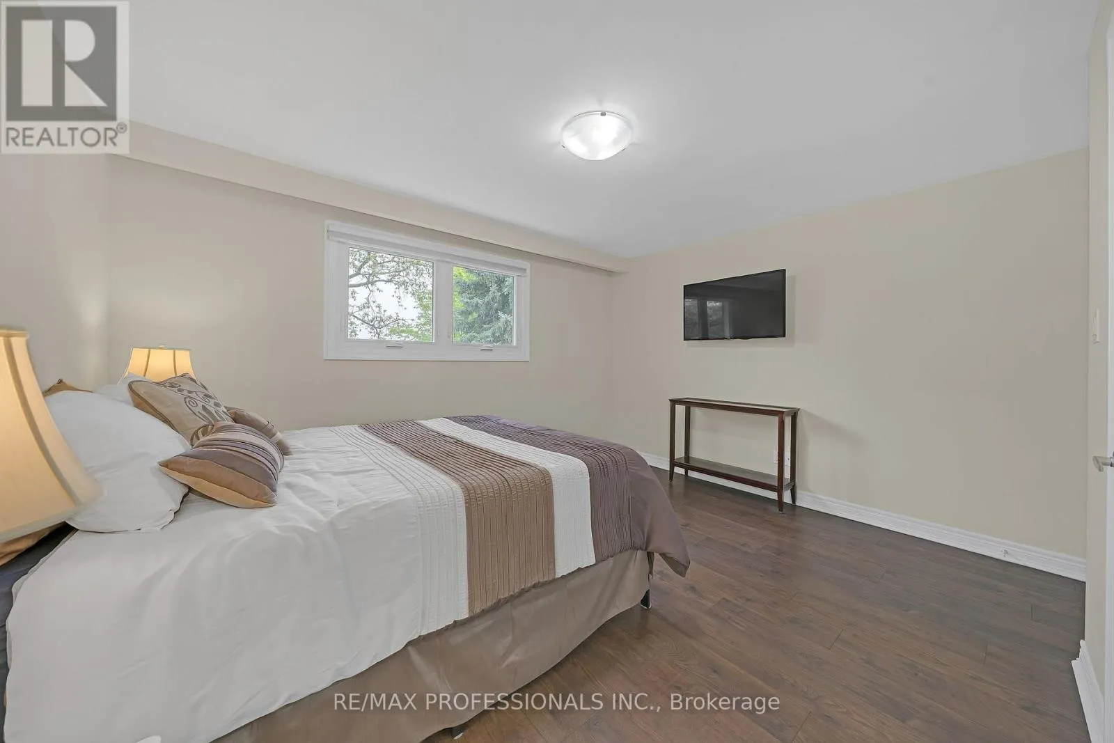 3561 HAVEN GLENN