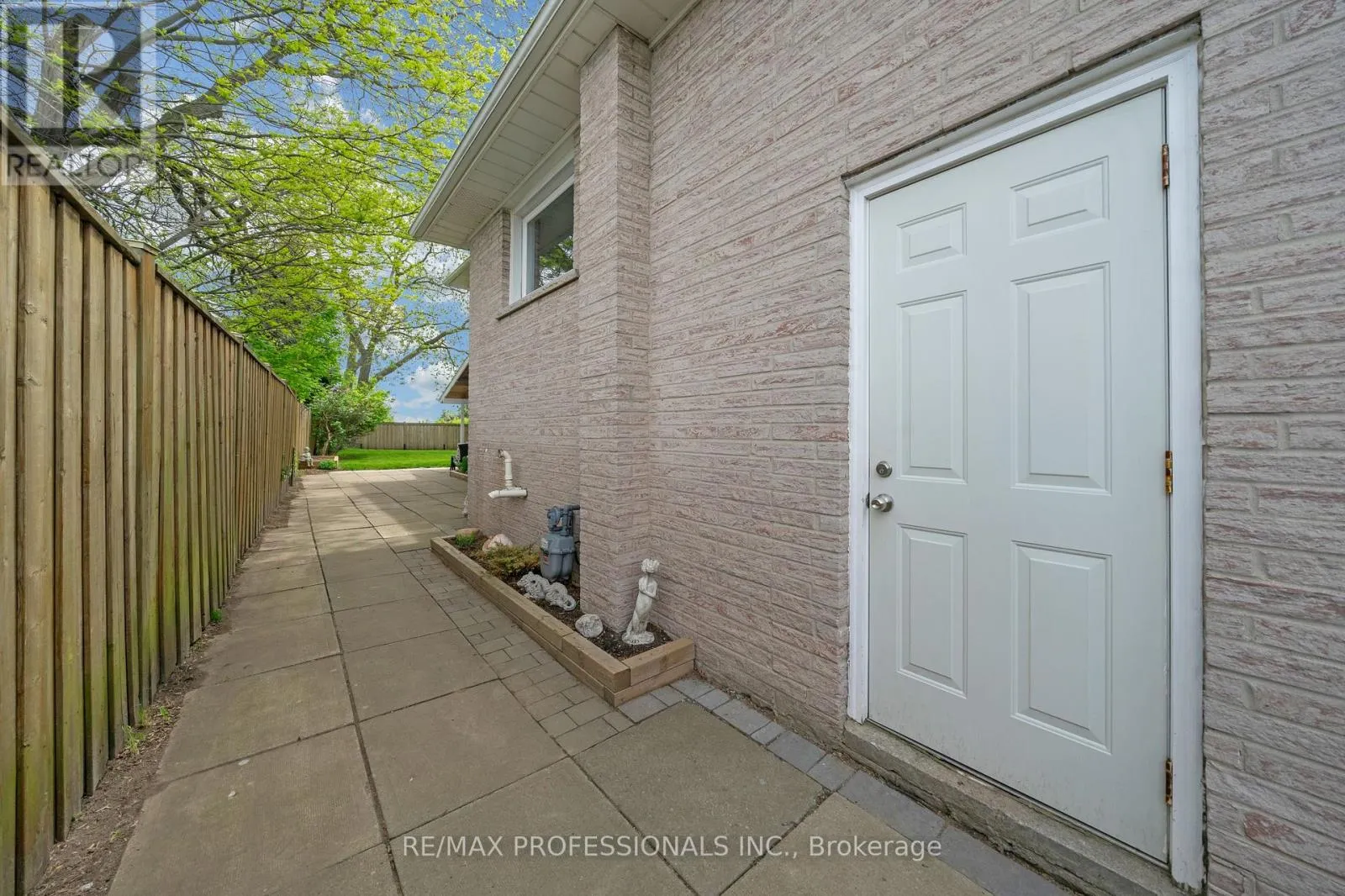 3561 HAVEN GLENN