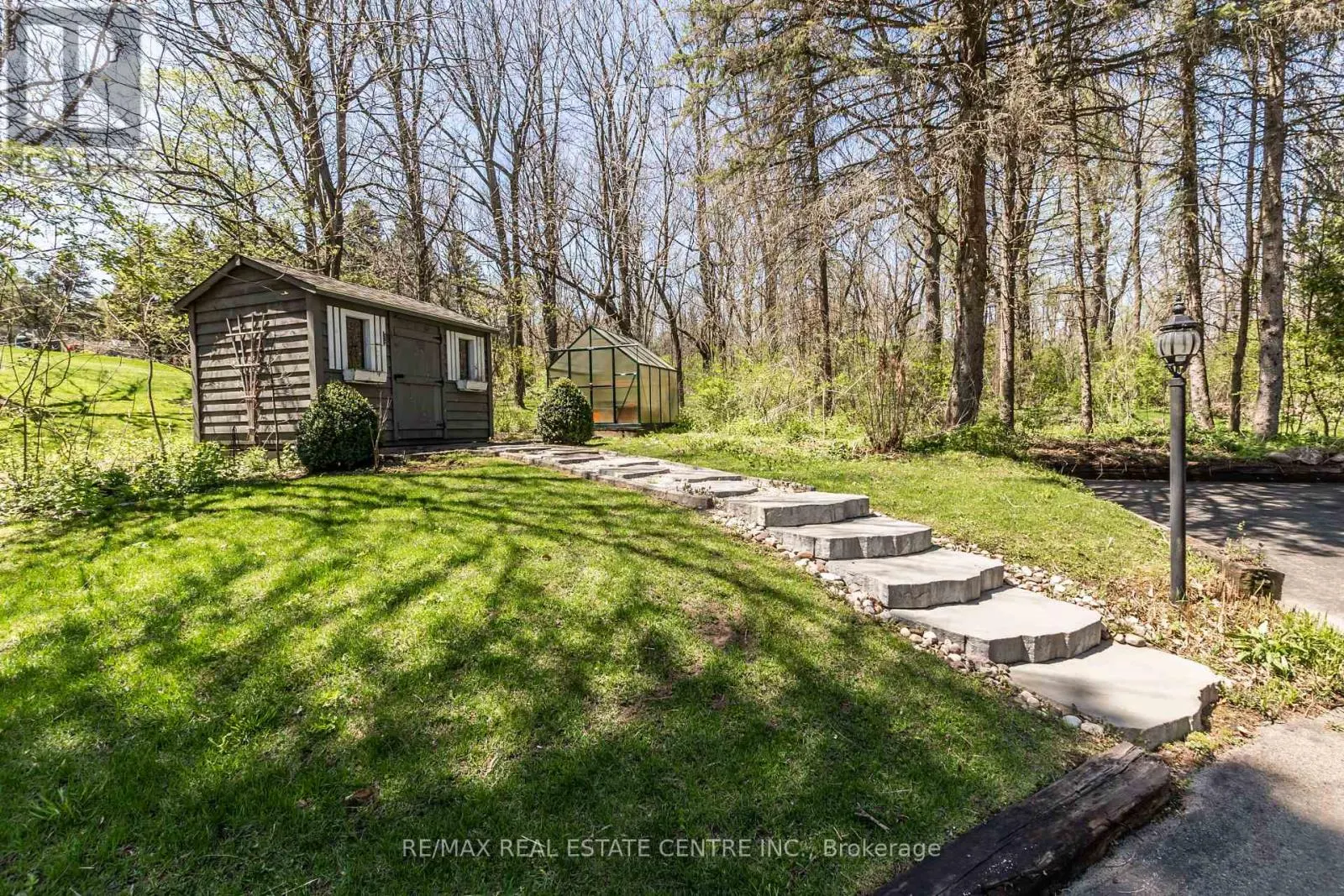 6353 MCNIVEN ROAD