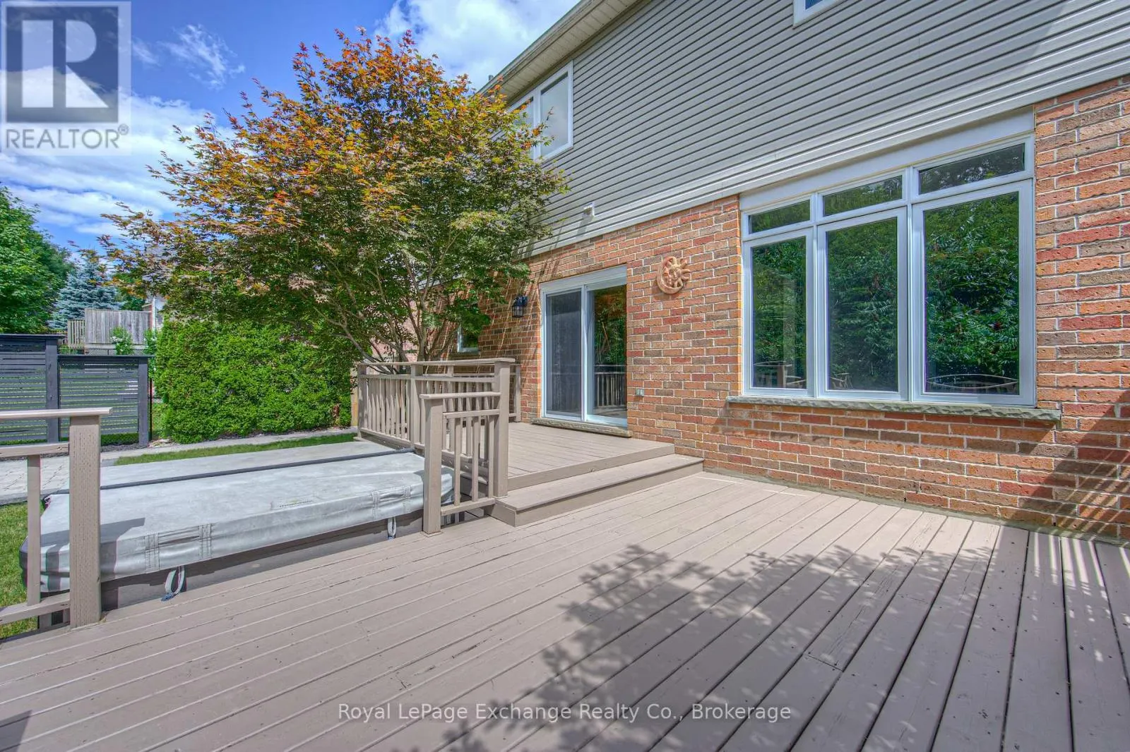 11 SALMON WAY