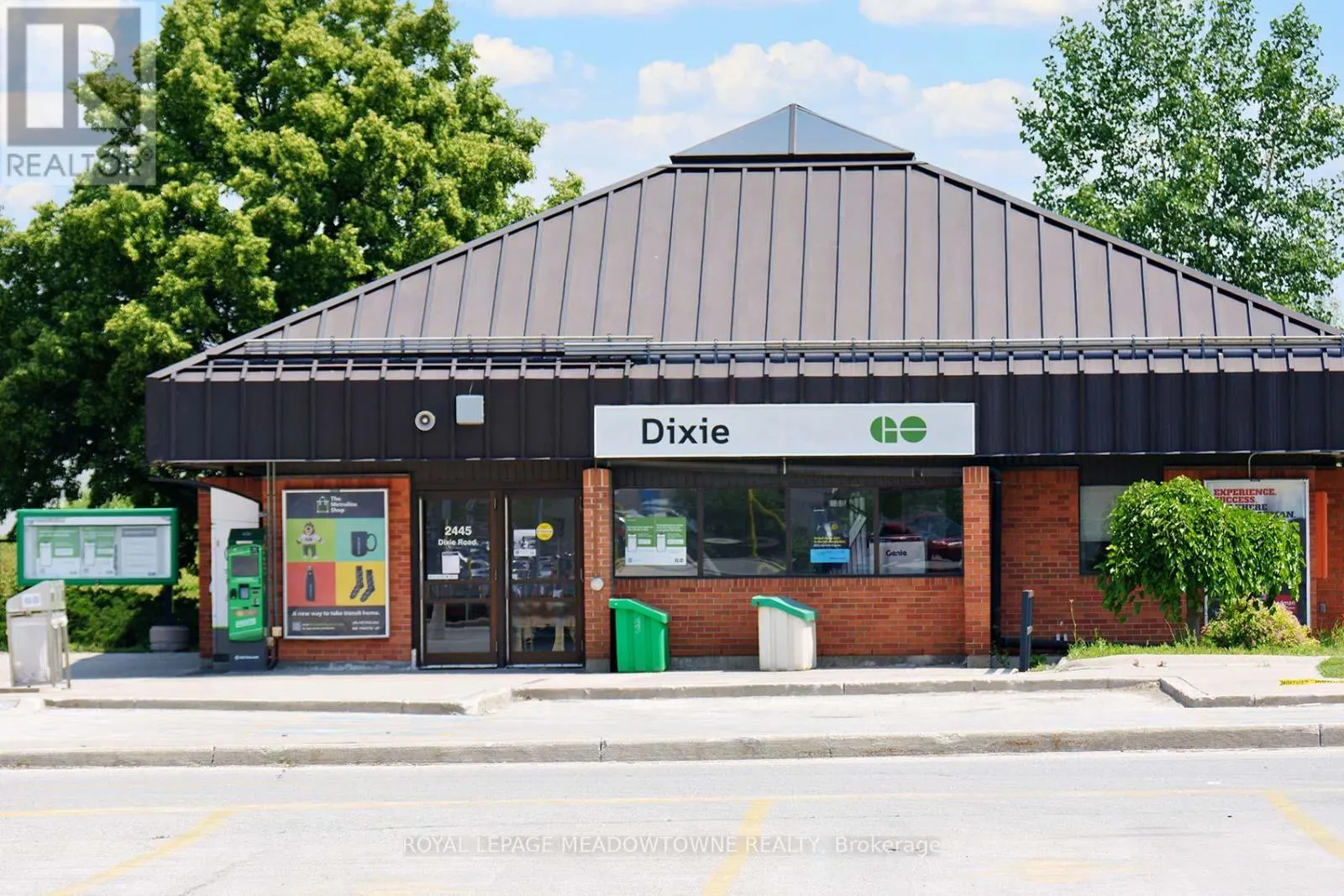 805 - 1333 BLOOR STREET