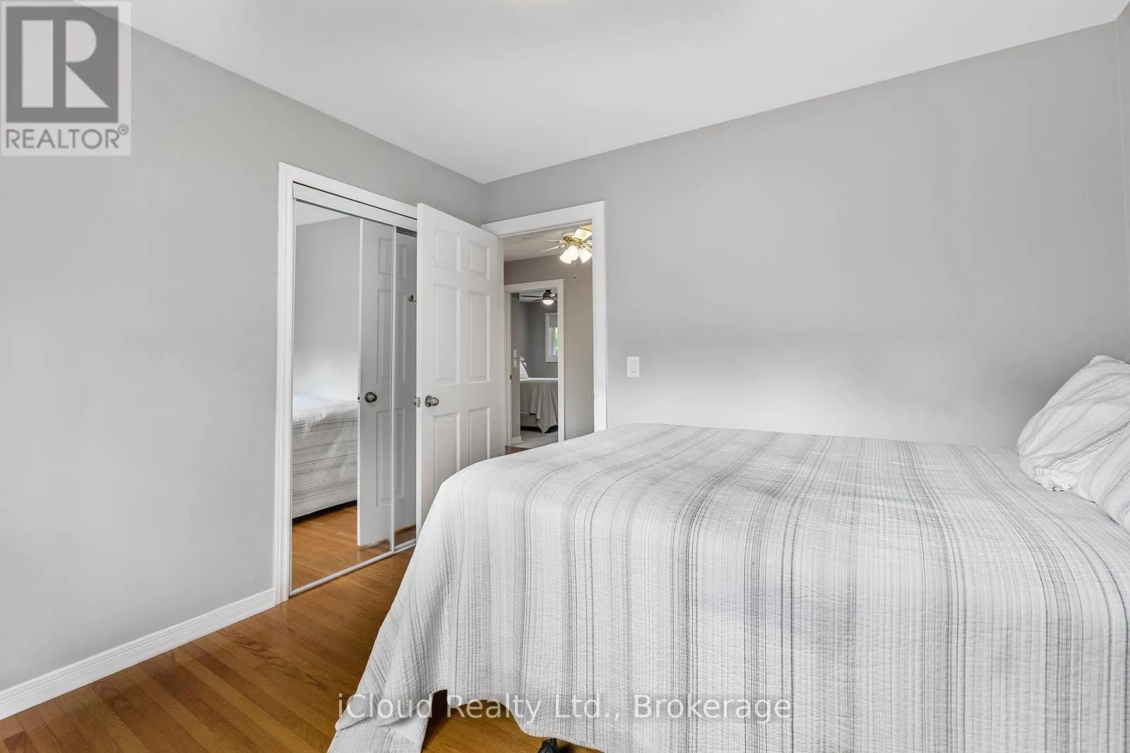 8 GLENFOREST STREET