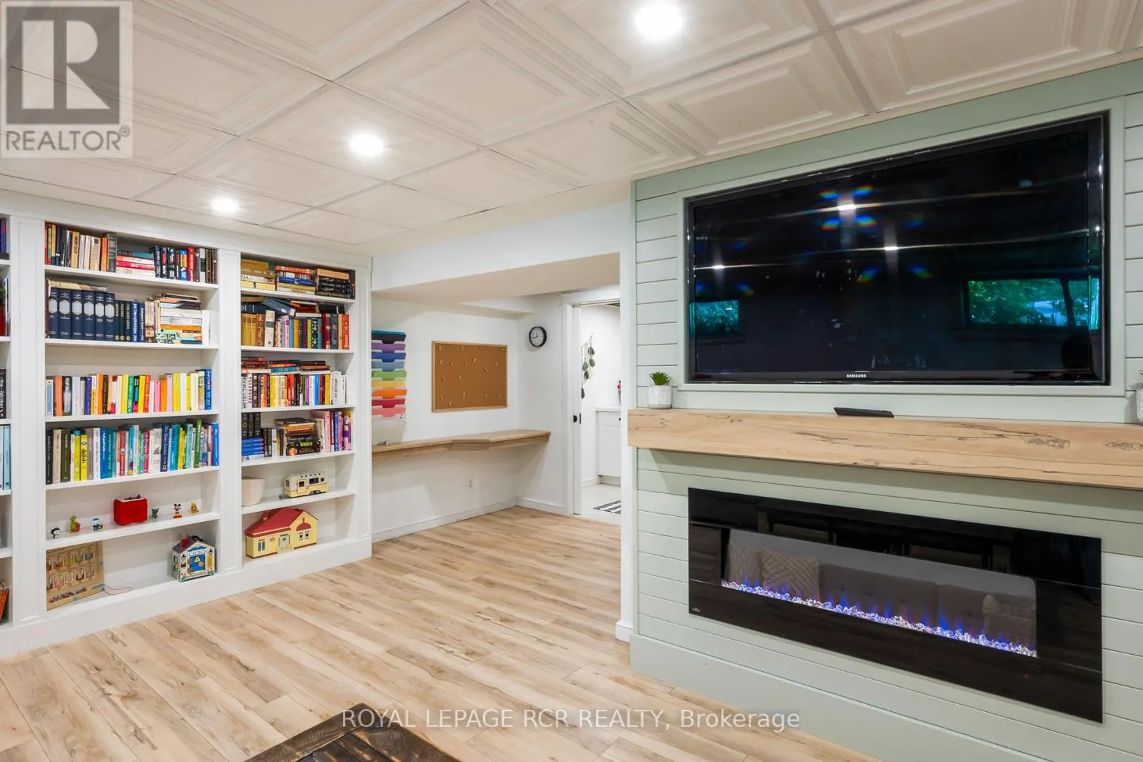 23 HIGHLAND DRIVE
