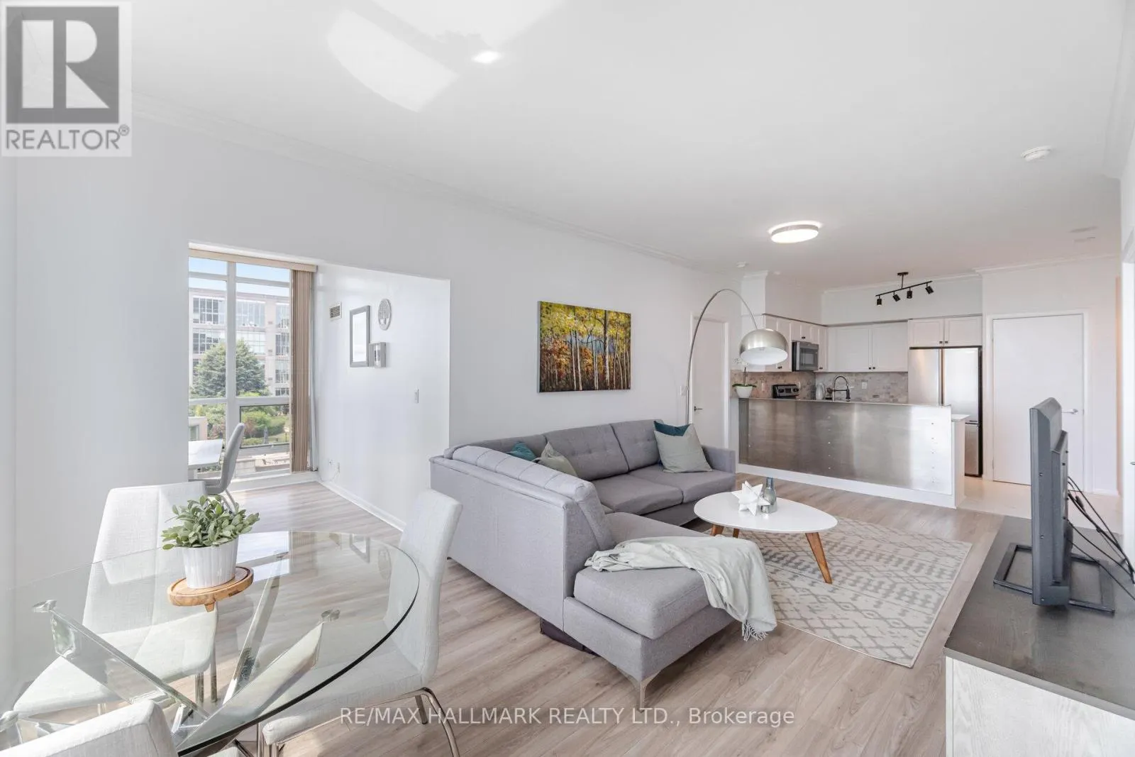 1114 - 185 LEGION ROAD N