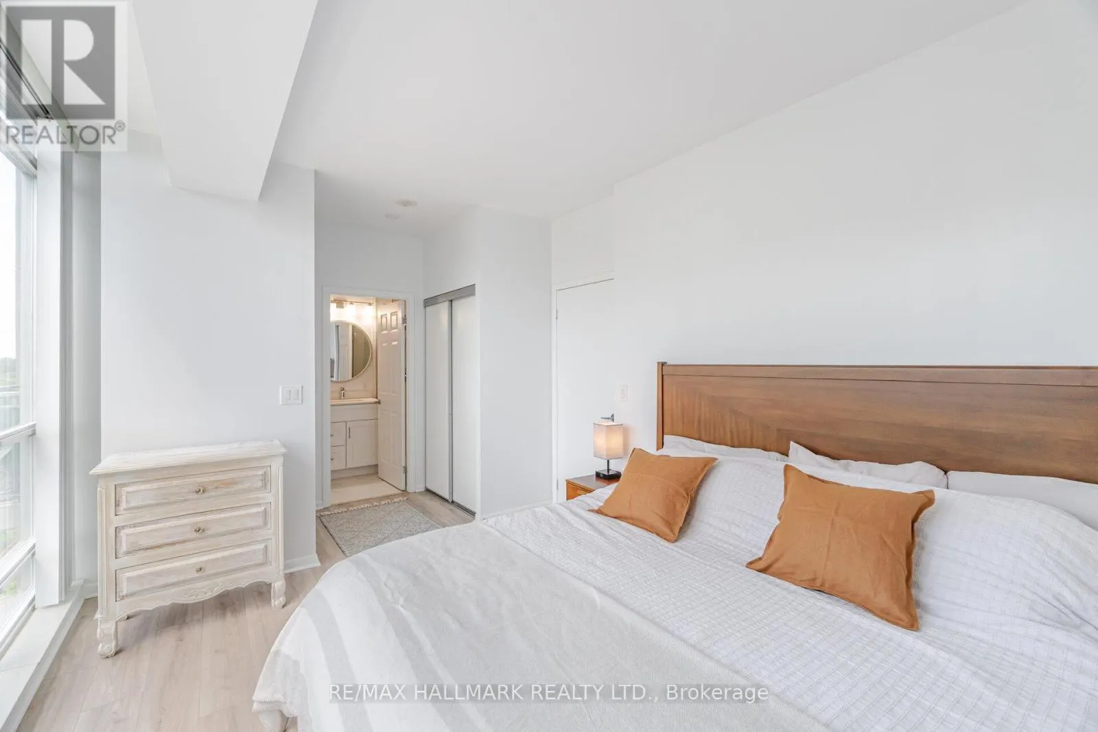 1114 - 185 LEGION ROAD N