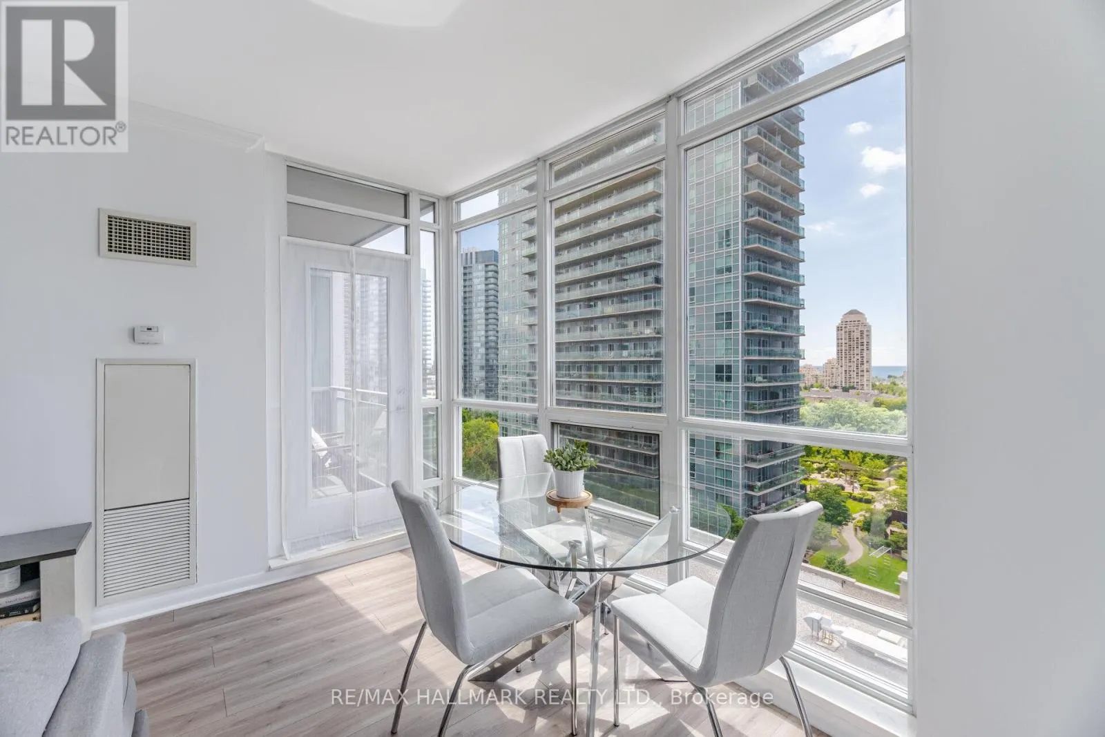 1114 - 185 LEGION ROAD N