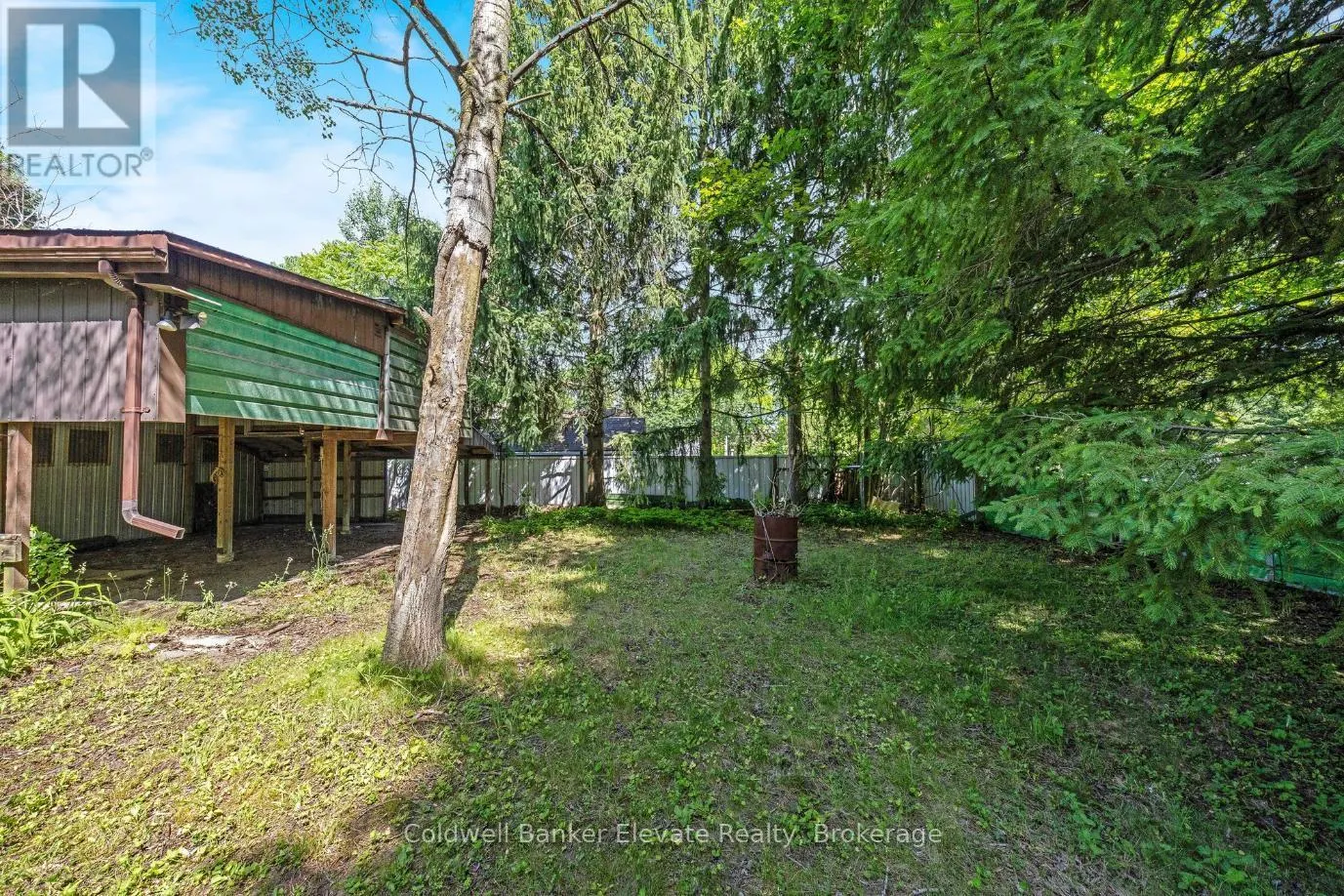53 WILLOW STREET N