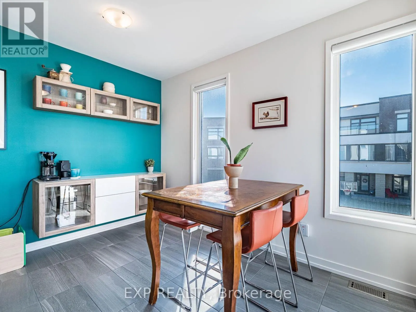 3128 MINTWOOD CIRCLE