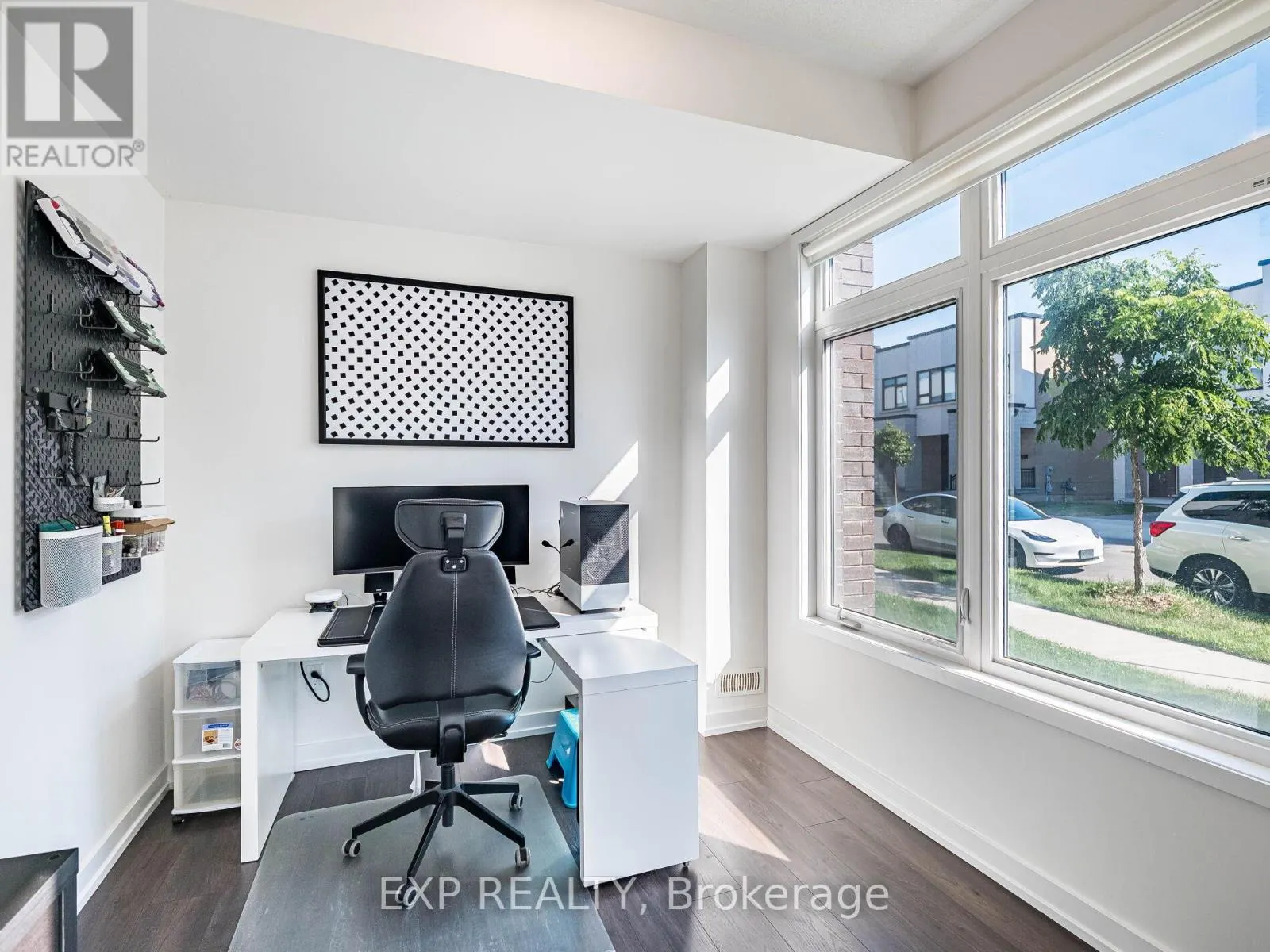3128 MINTWOOD CIRCLE