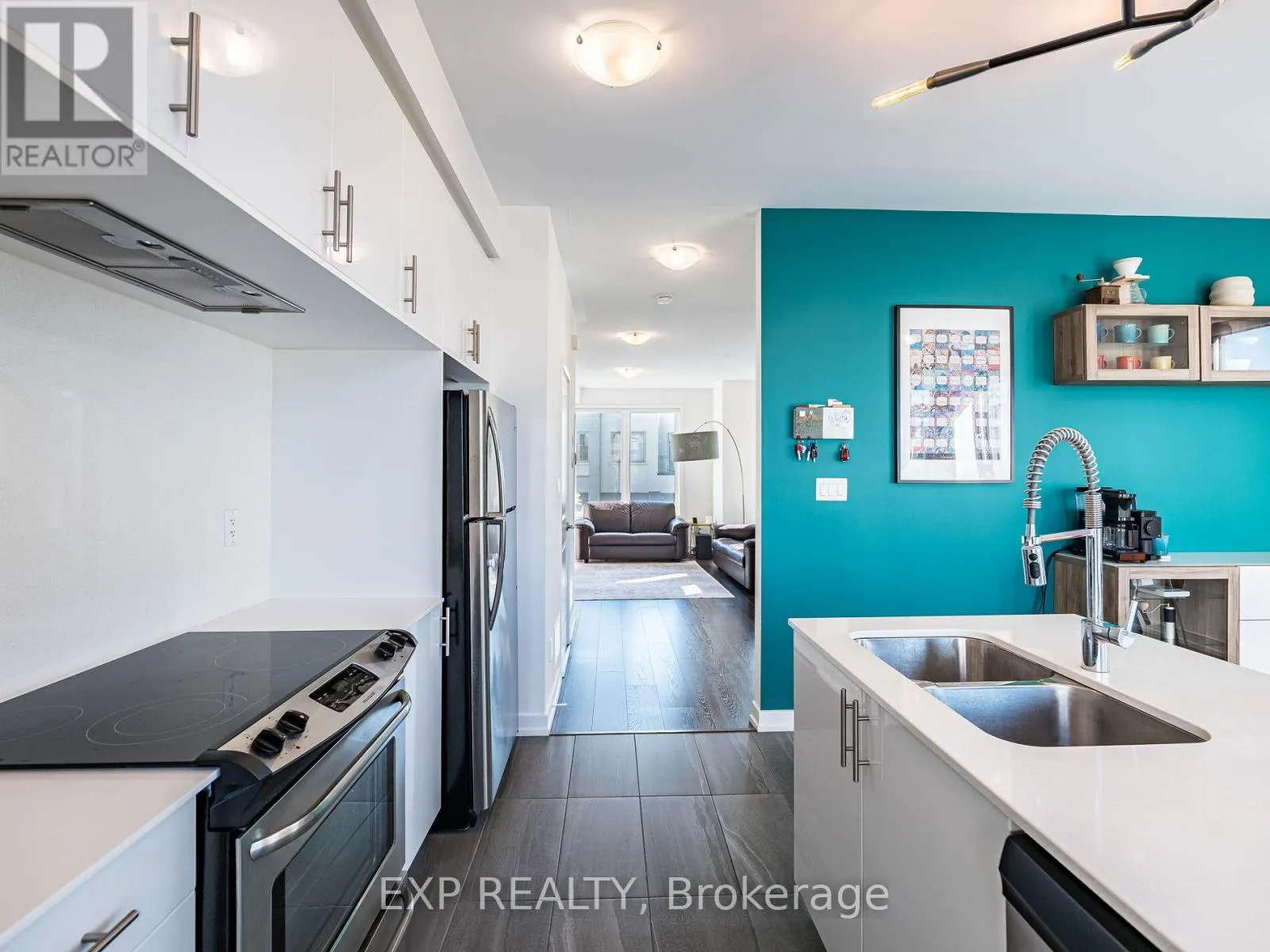 3128 MINTWOOD CIRCLE