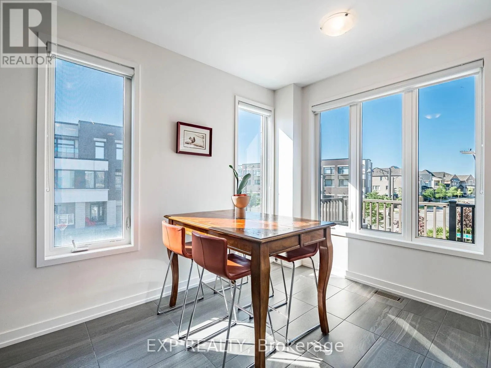 3128 MINTWOOD CIRCLE