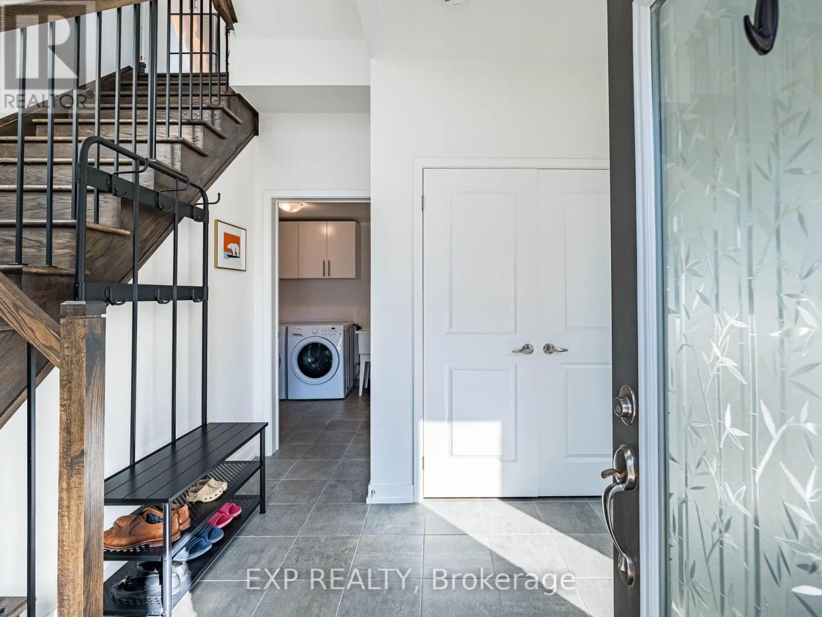 3128 MINTWOOD CIRCLE
