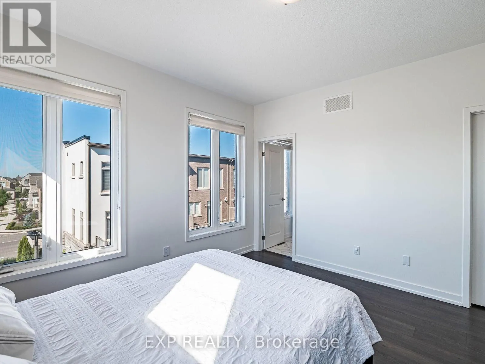 3128 MINTWOOD CIRCLE