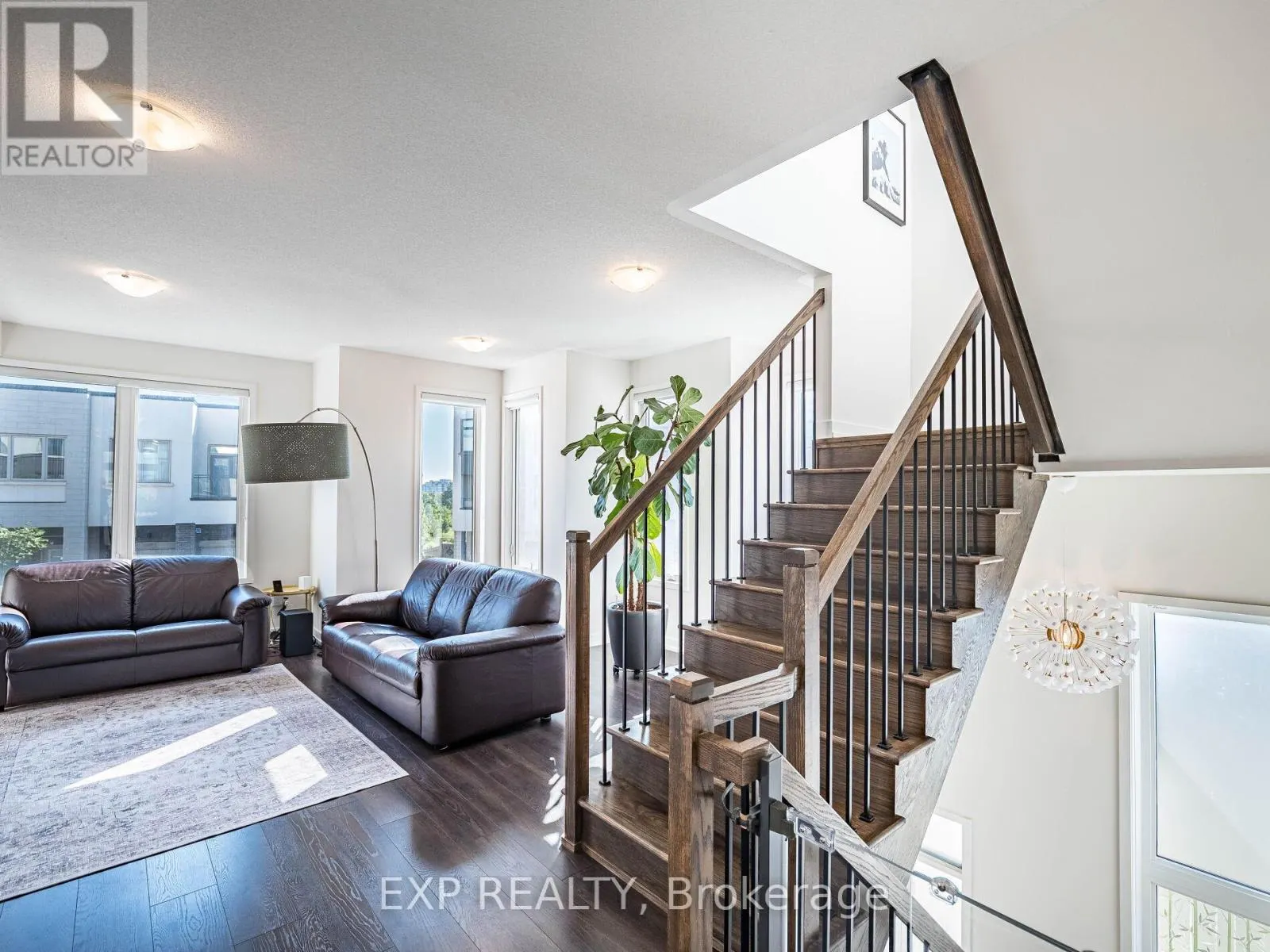 3128 MINTWOOD CIRCLE