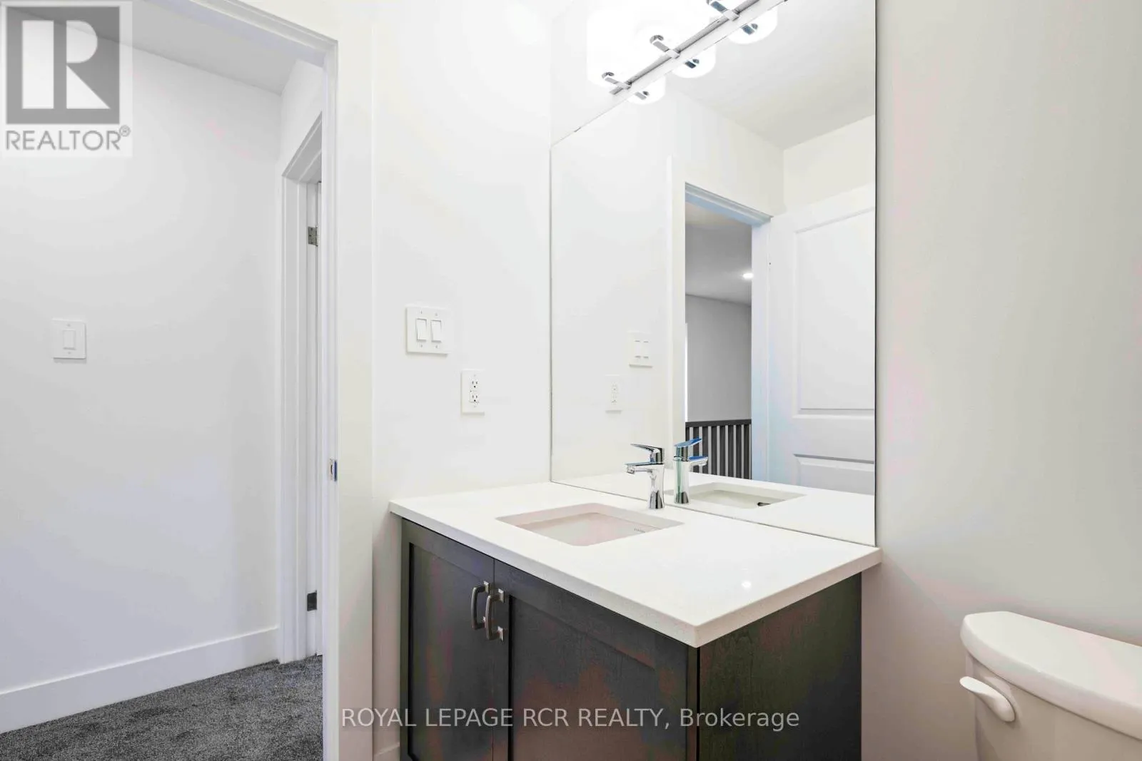 28 - 690 BROADWAY