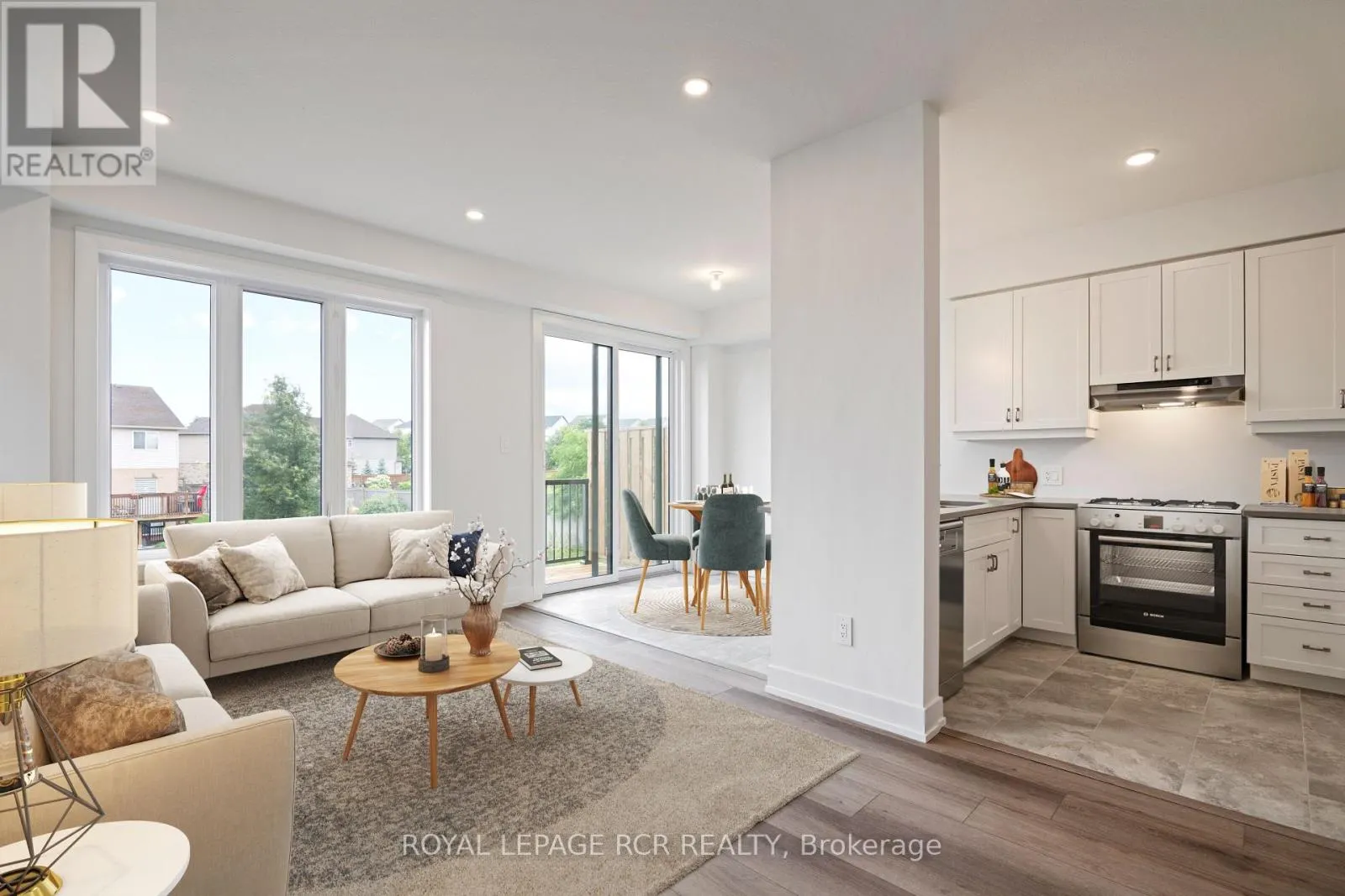 28 - 690 BROADWAY