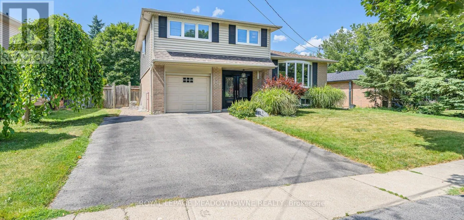 113 IRWIN CRESCENT
