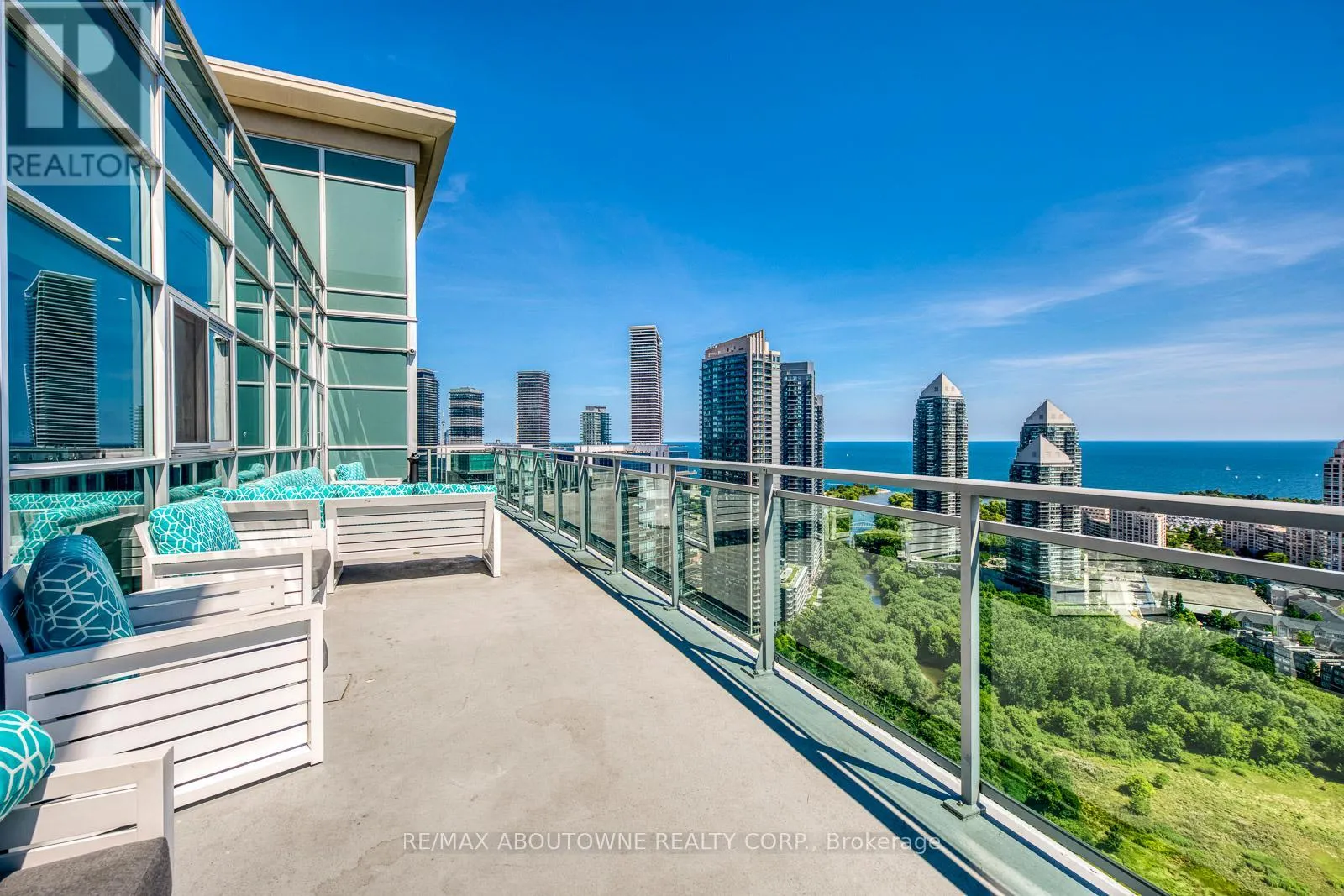 2524 - 165 LEGION ROAD N