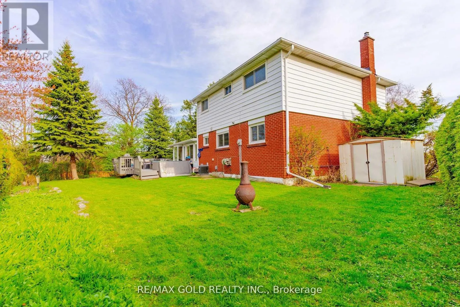 16 DUDLEY PLACE