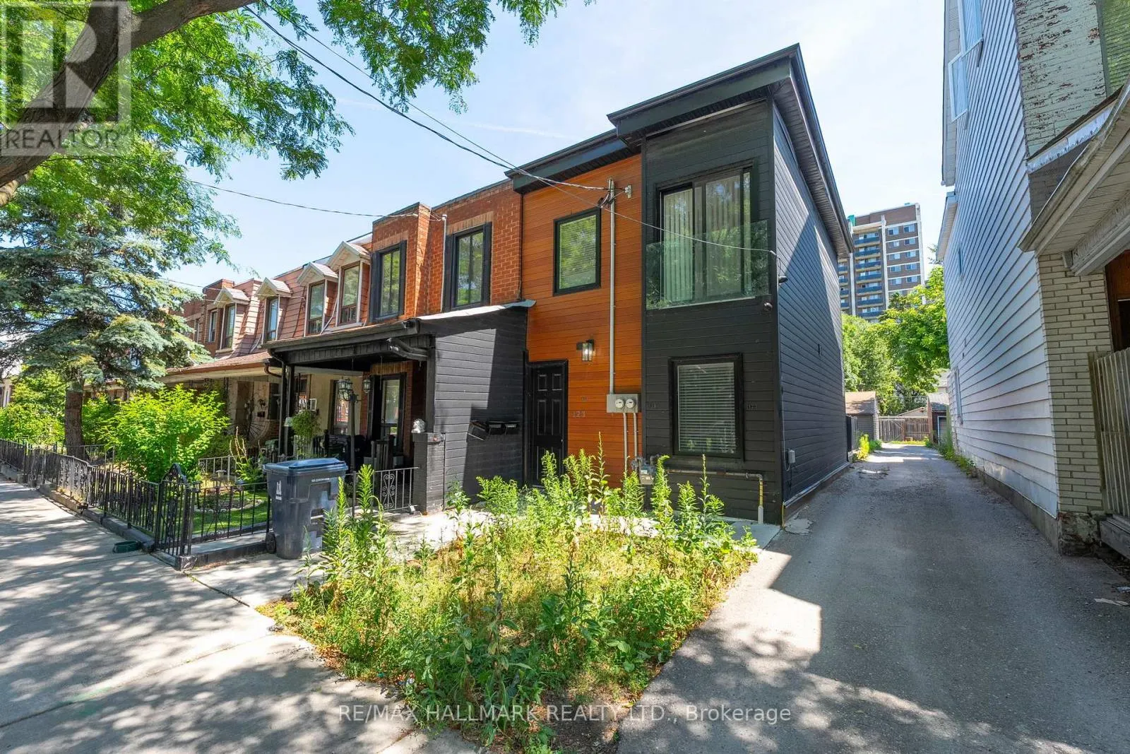 123 LANSDOWNE AVENUE