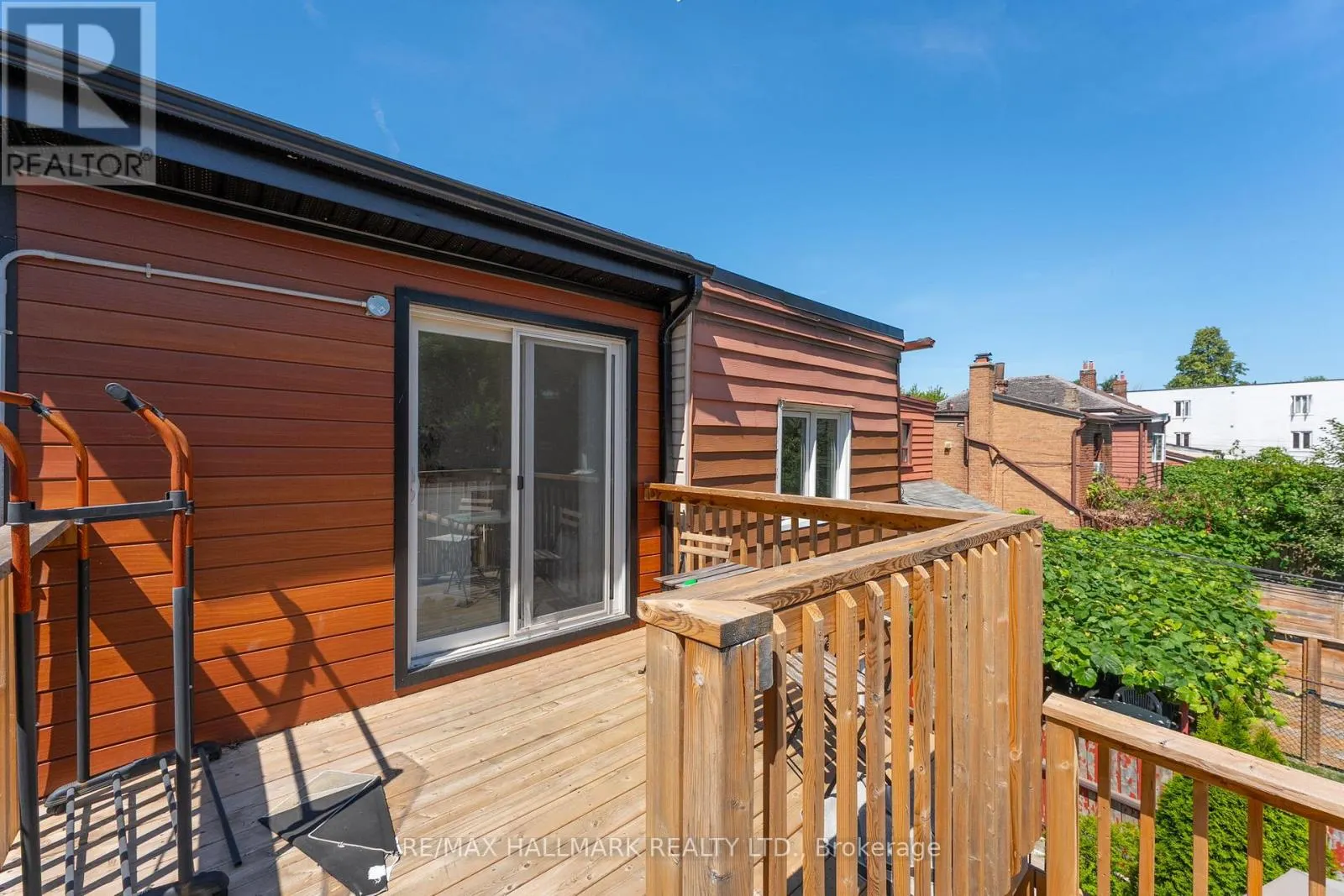 123 LANSDOWNE AVENUE