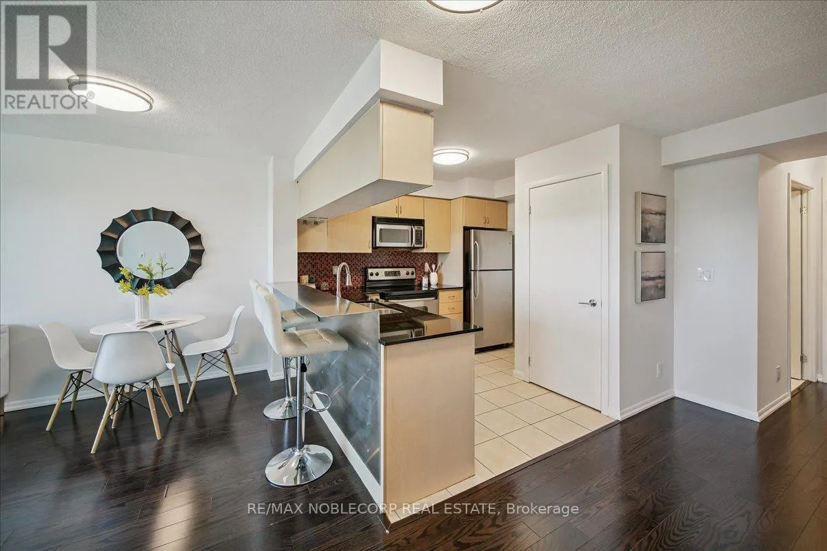 1403 - 185 LEGION ROAD