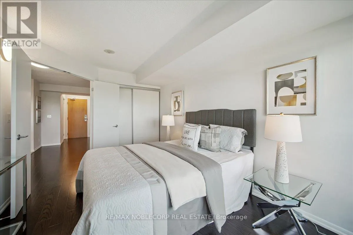 1403 - 185 LEGION ROAD
