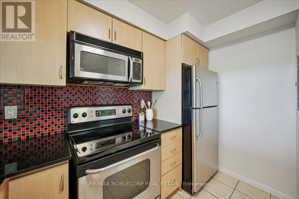 1403 - 185 LEGION ROAD