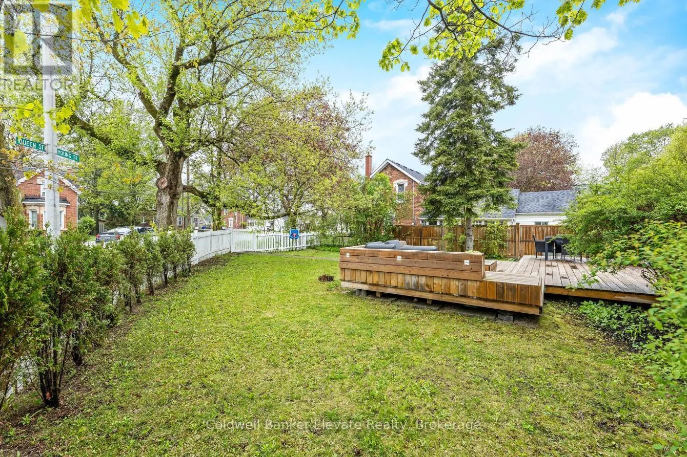 243 QUEEN STREET E