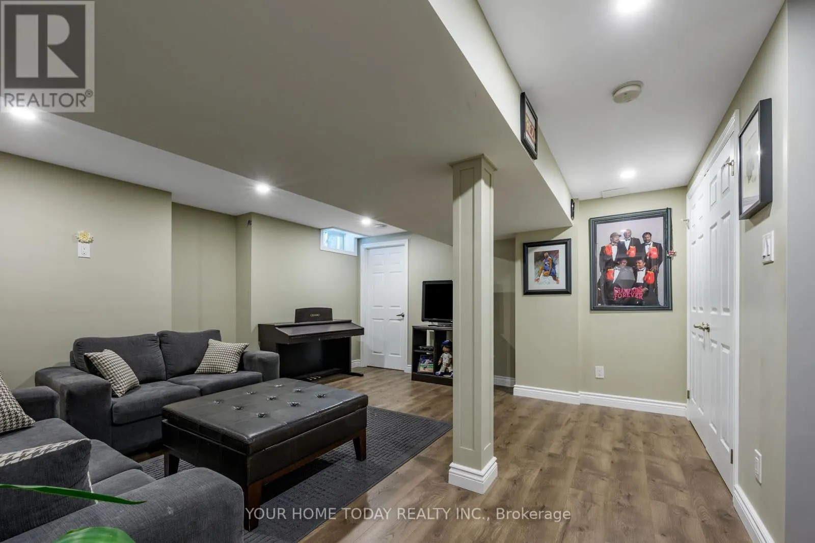 31 ELDERBERRY GATE