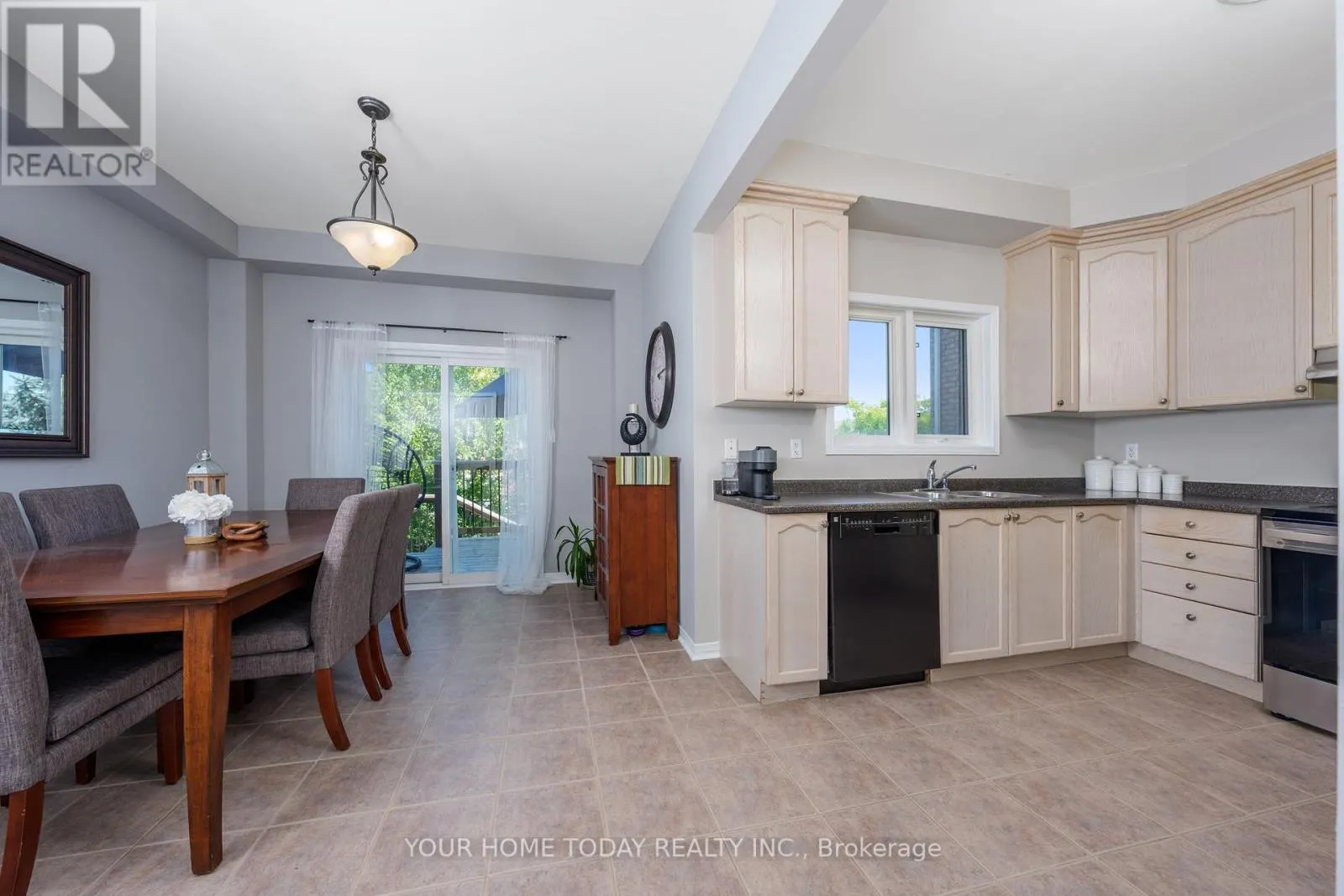 31 ELDERBERRY GATE