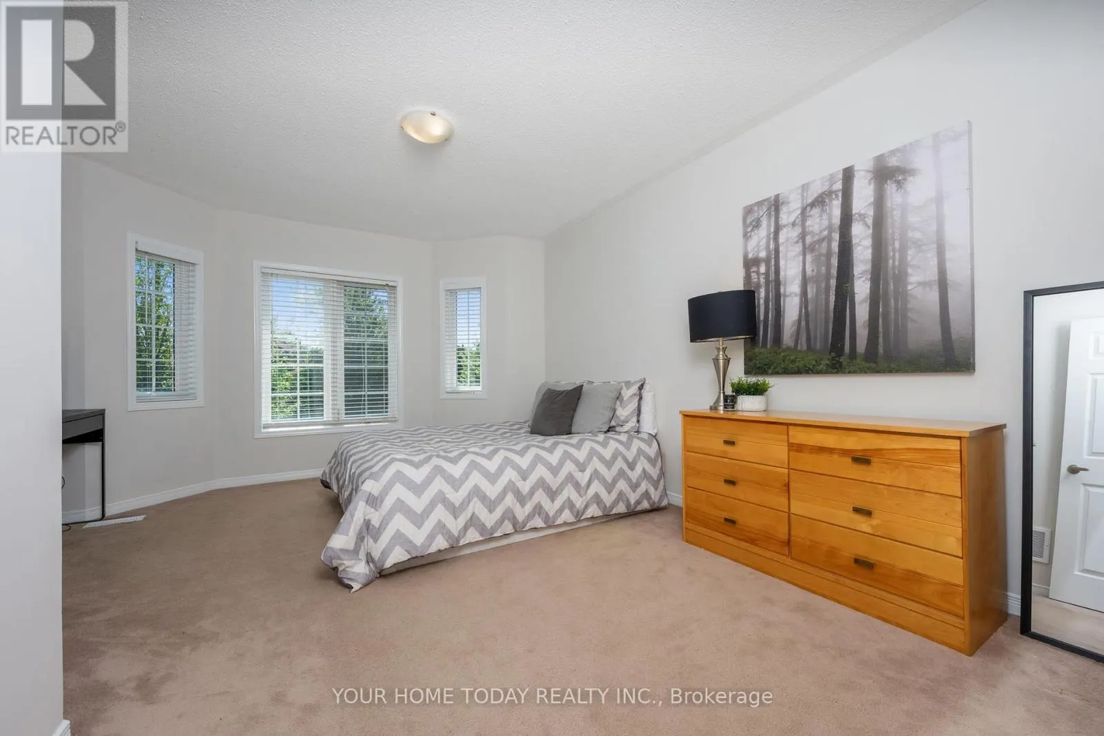 31 ELDERBERRY GATE