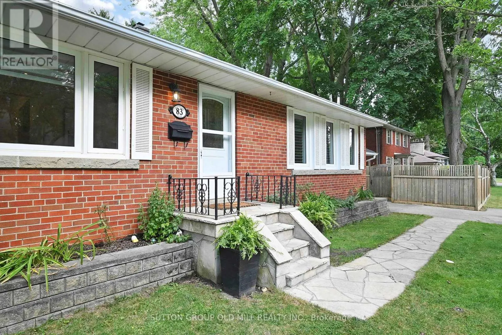 83 ALLANBROOKE DRIVE