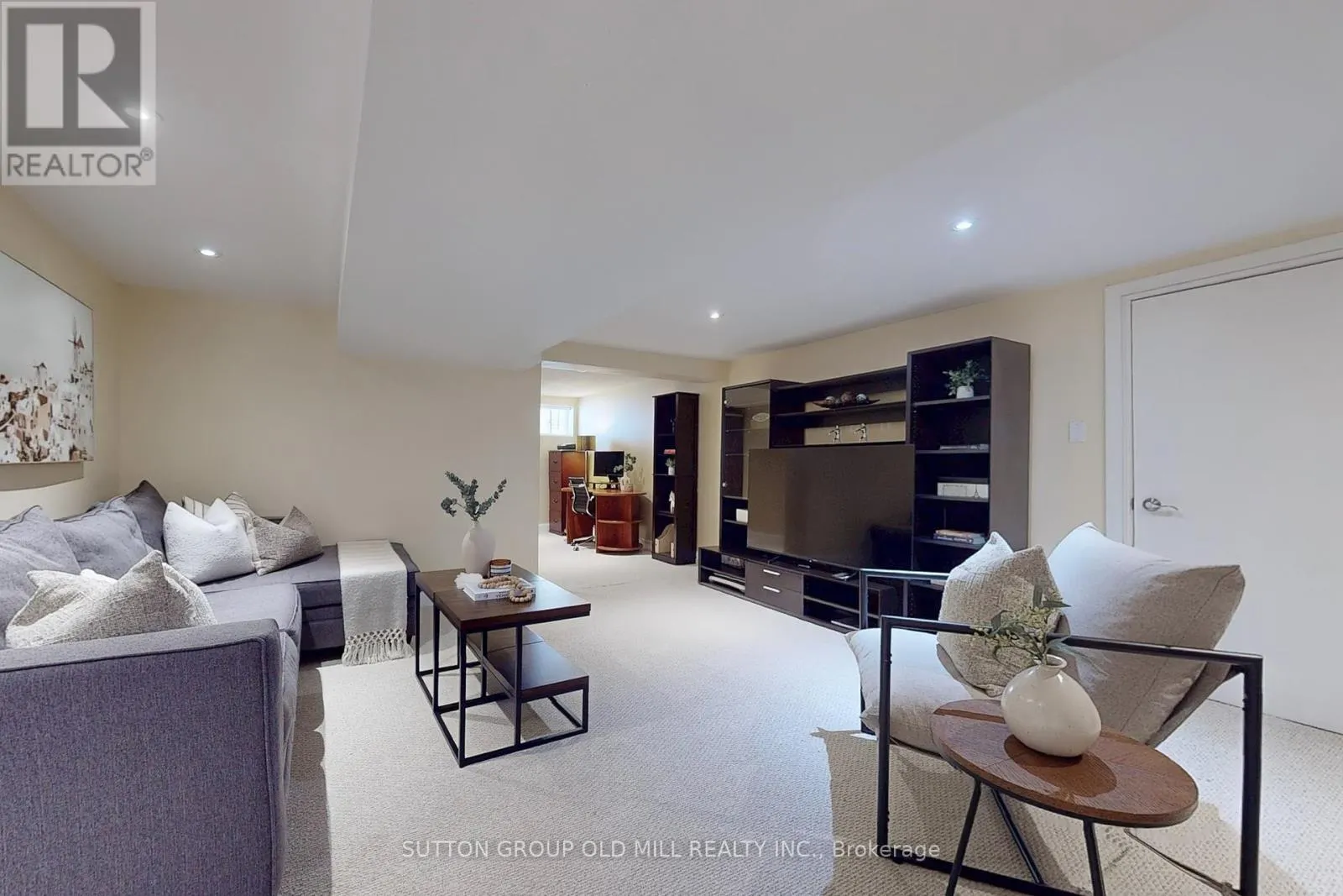 83 ALLANBROOKE DRIVE