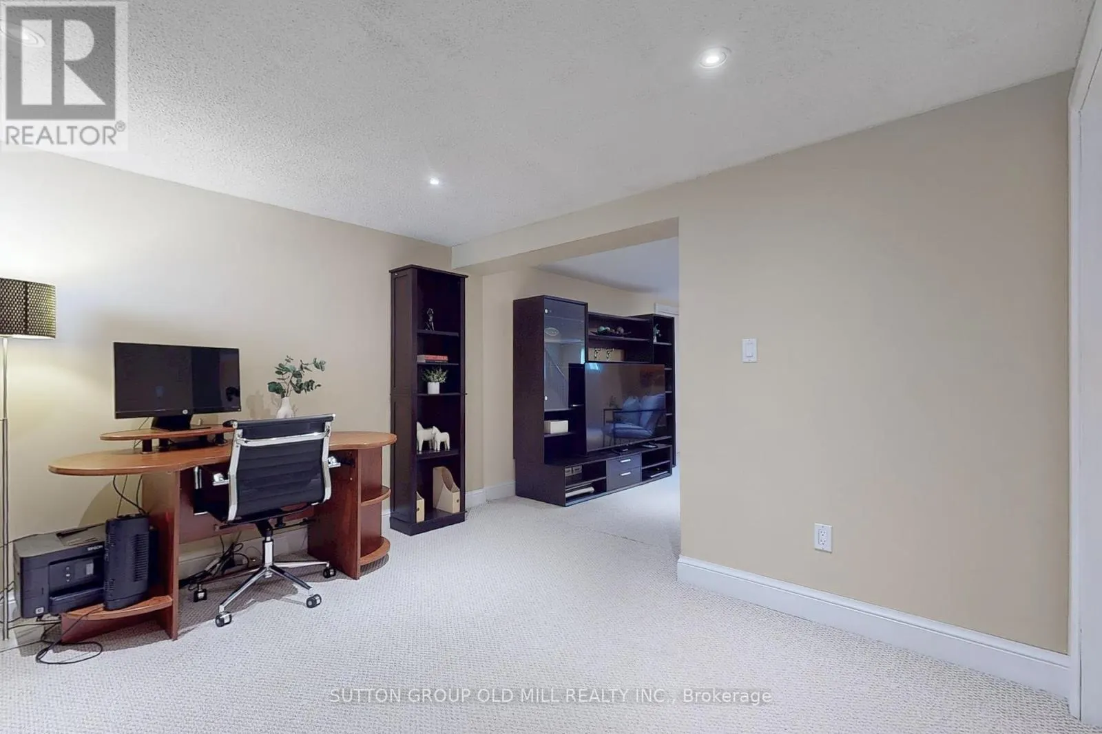 83 ALLANBROOKE DRIVE