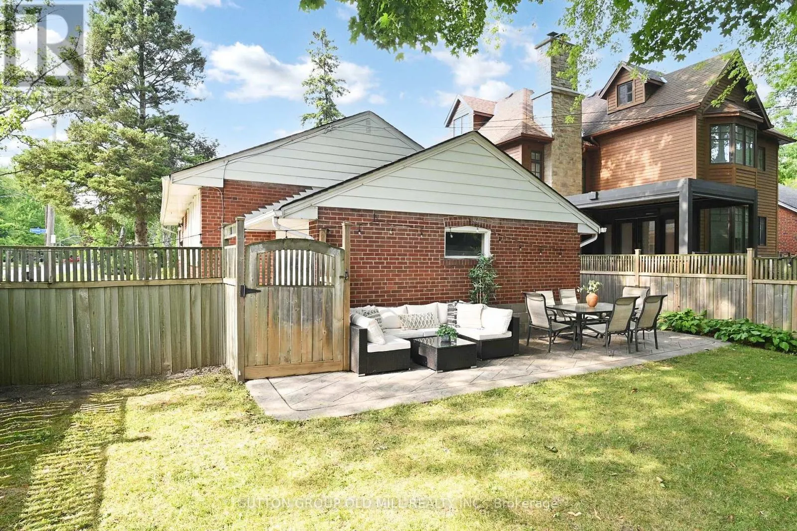 83 ALLANBROOKE DRIVE