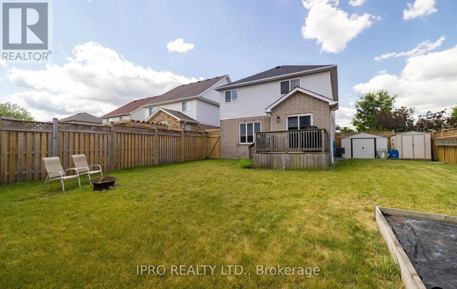 39 BEARDMORE CRESCENT
