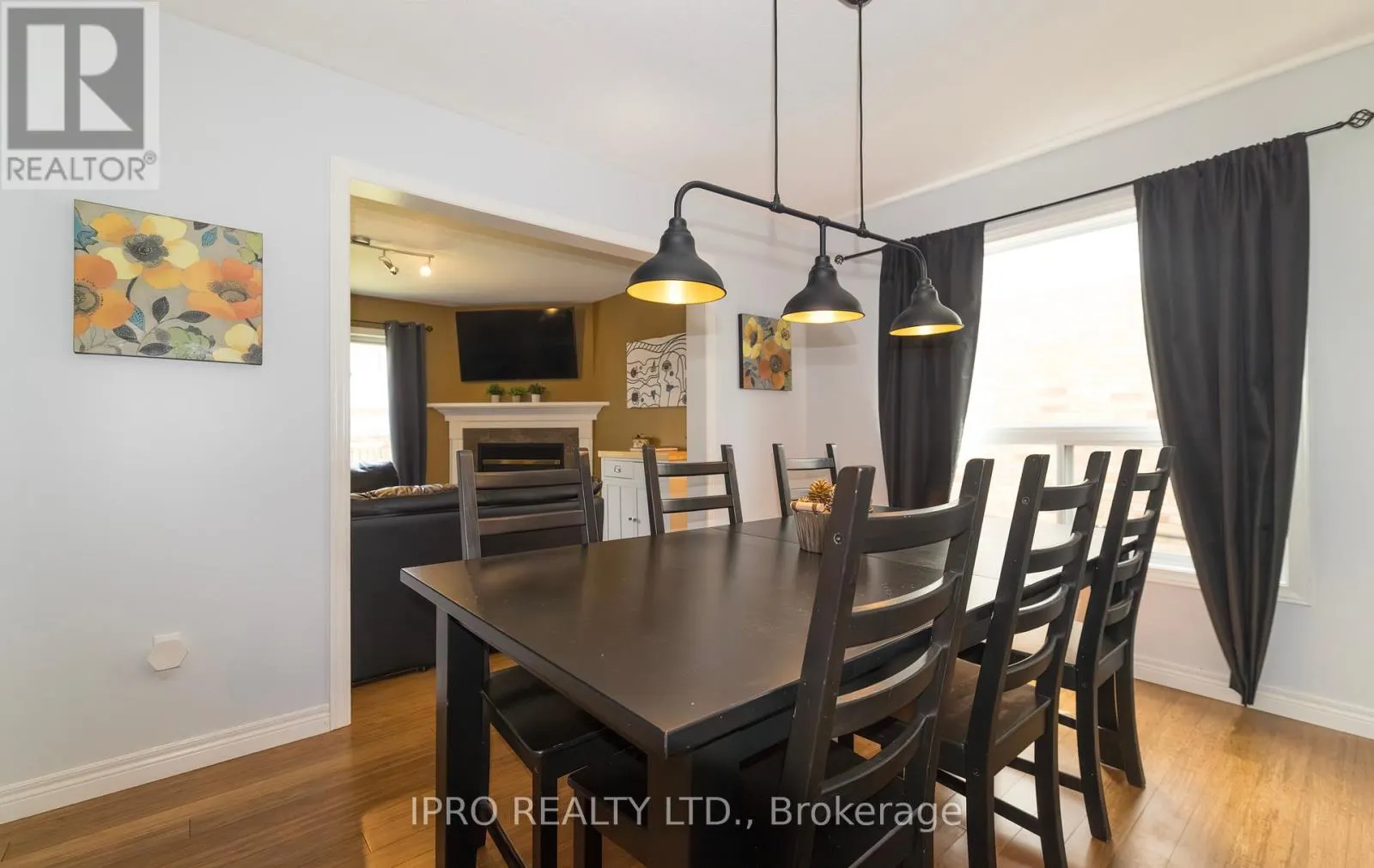 39 BEARDMORE CRESCENT