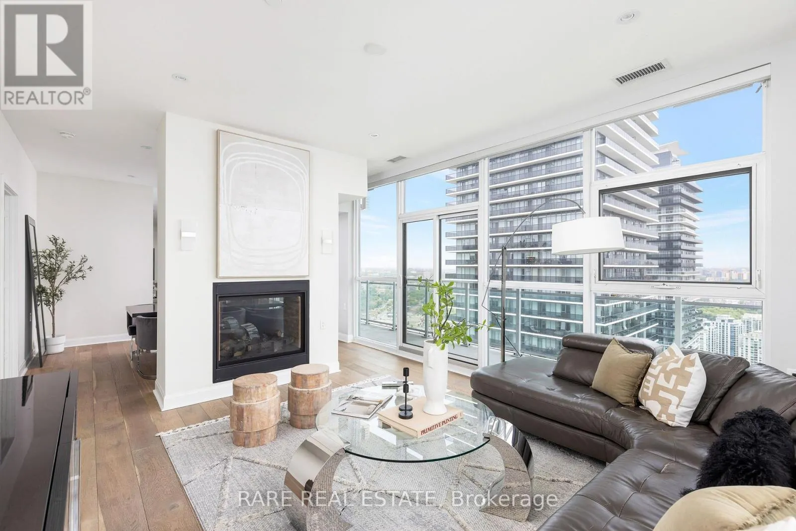 UPH4103 - 33 SHORE BREEZE DRIVE