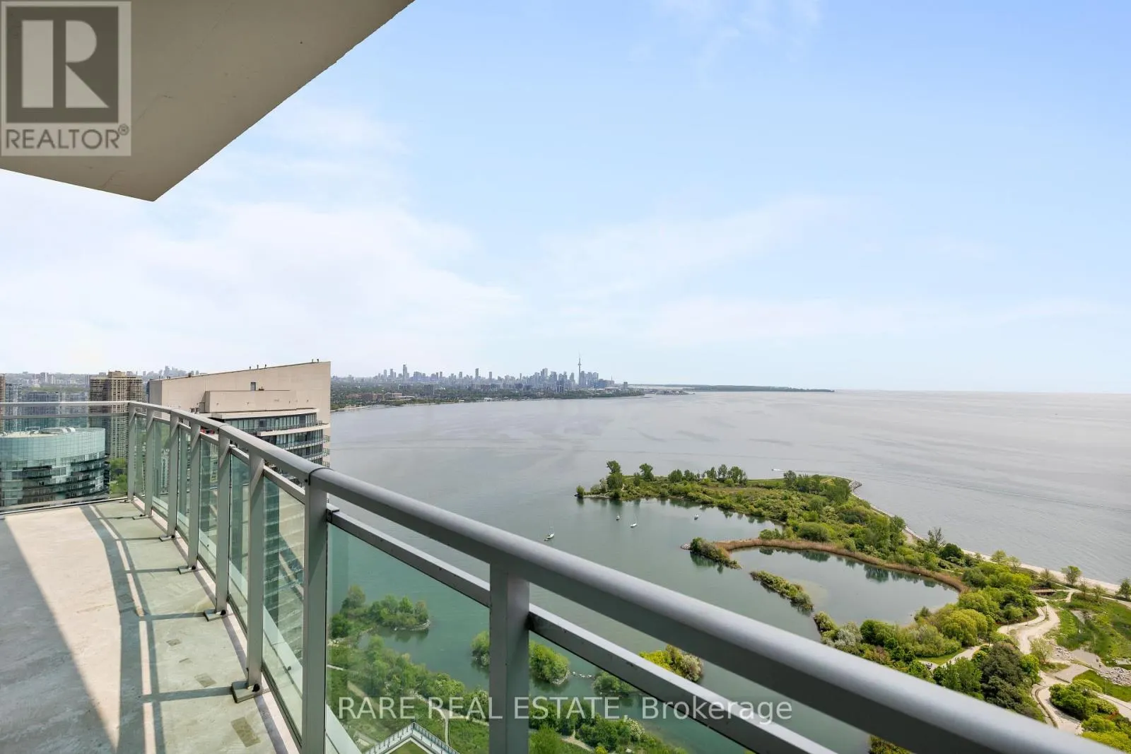 UPH4103 - 33 SHORE BREEZE DRIVE