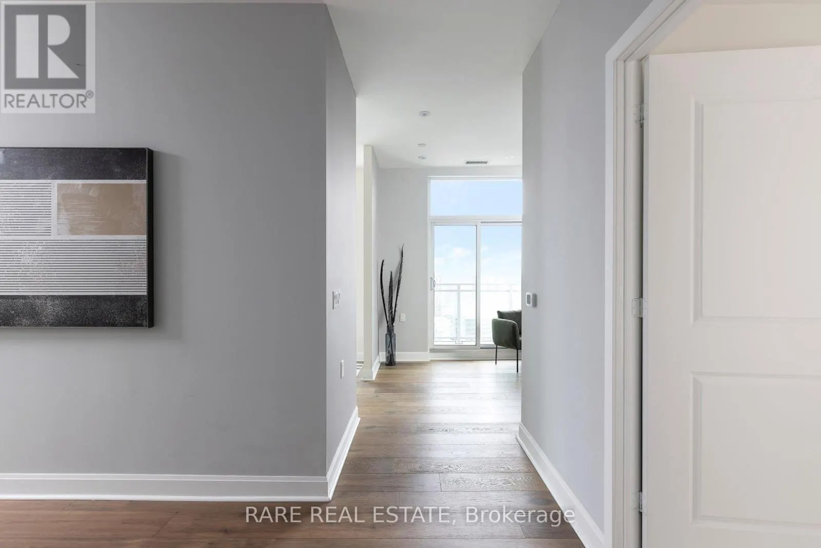 UPH4103 - 33 SHORE BREEZE DRIVE
