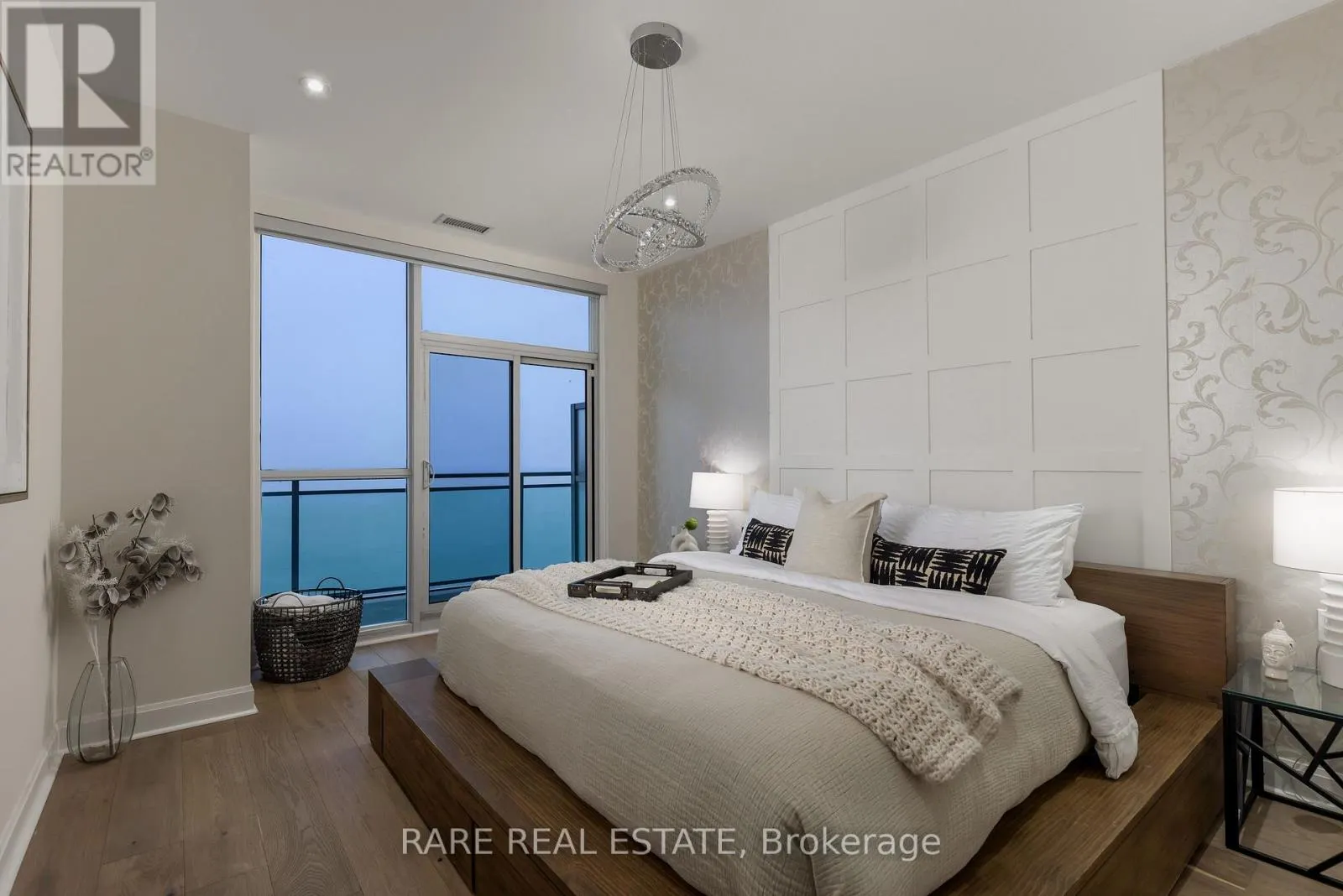 UPH4103 - 33 SHORE BREEZE DRIVE