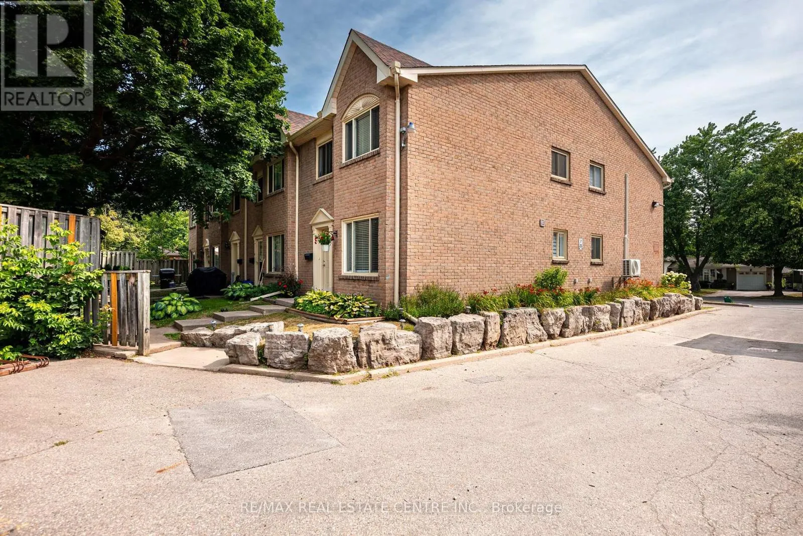 5 - 2 CEDAR DRIVE