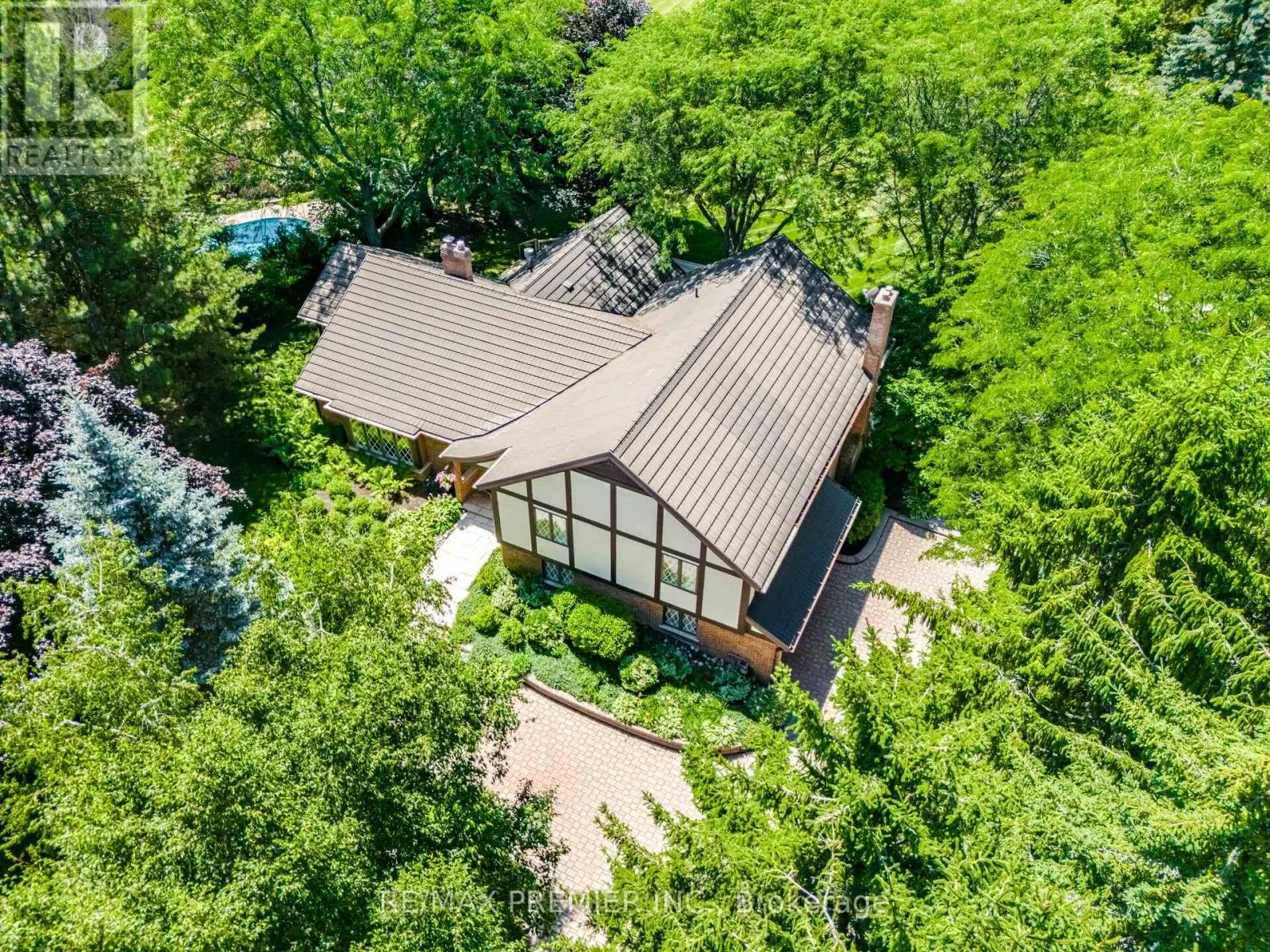 18 INGLEVIEW DRIVE