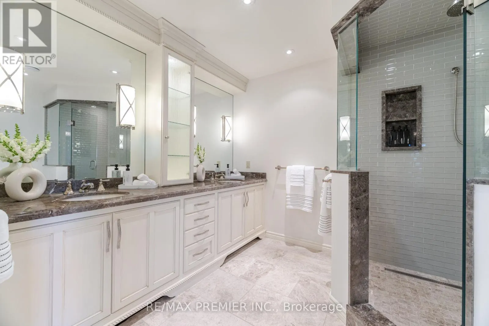 18 INGLEVIEW DRIVE