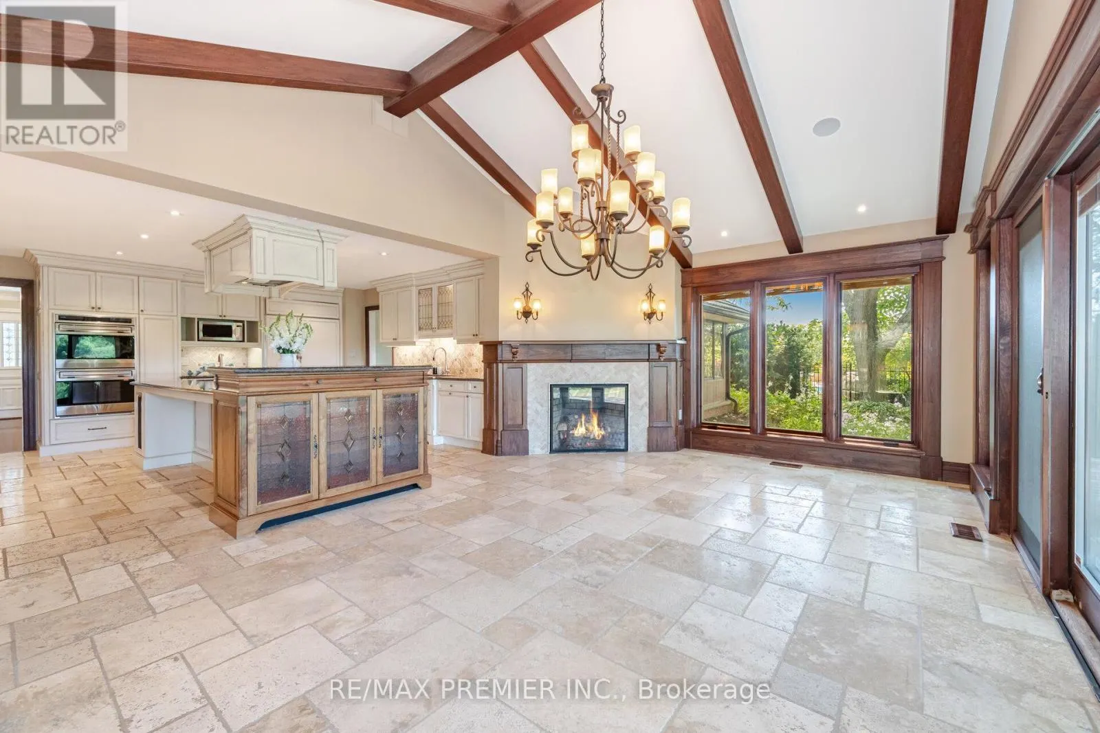 18 INGLEVIEW DRIVE